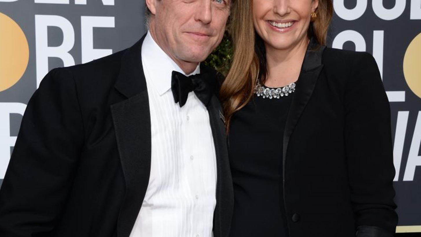 &#x39F; Hugh Grant &#x3BC;&#x3B5;&#x3C4;&#x3B1;&#x3BD;&#x3B9;&#x3CE;&#x3BD;&#x3B5;&#x3B9; &#x3B3;&#x3B9;&#x3B1; &#x3C4;&#x3BF;&#x3C5;&#x3C2; &#x3C1;&#x3CC;&#x3BB;&#x3BF;&#x3C5;&#x3C2; &#x3C4;&#x3BF;&#x3C5; &#x3C3;&#x3C4;&#x3B9;&#x3C2; &#x3C1;&#x3BF;&#x3BC;&#x3B1;&#x3BD;&#x3C4;&#x3B9;&#x3BA;&#x3AD;&#x3C2; &#x3BA;&#x3BF;&#x3BC;&#x3B5;&#x3BD;&#x3C4;&#x3AF;