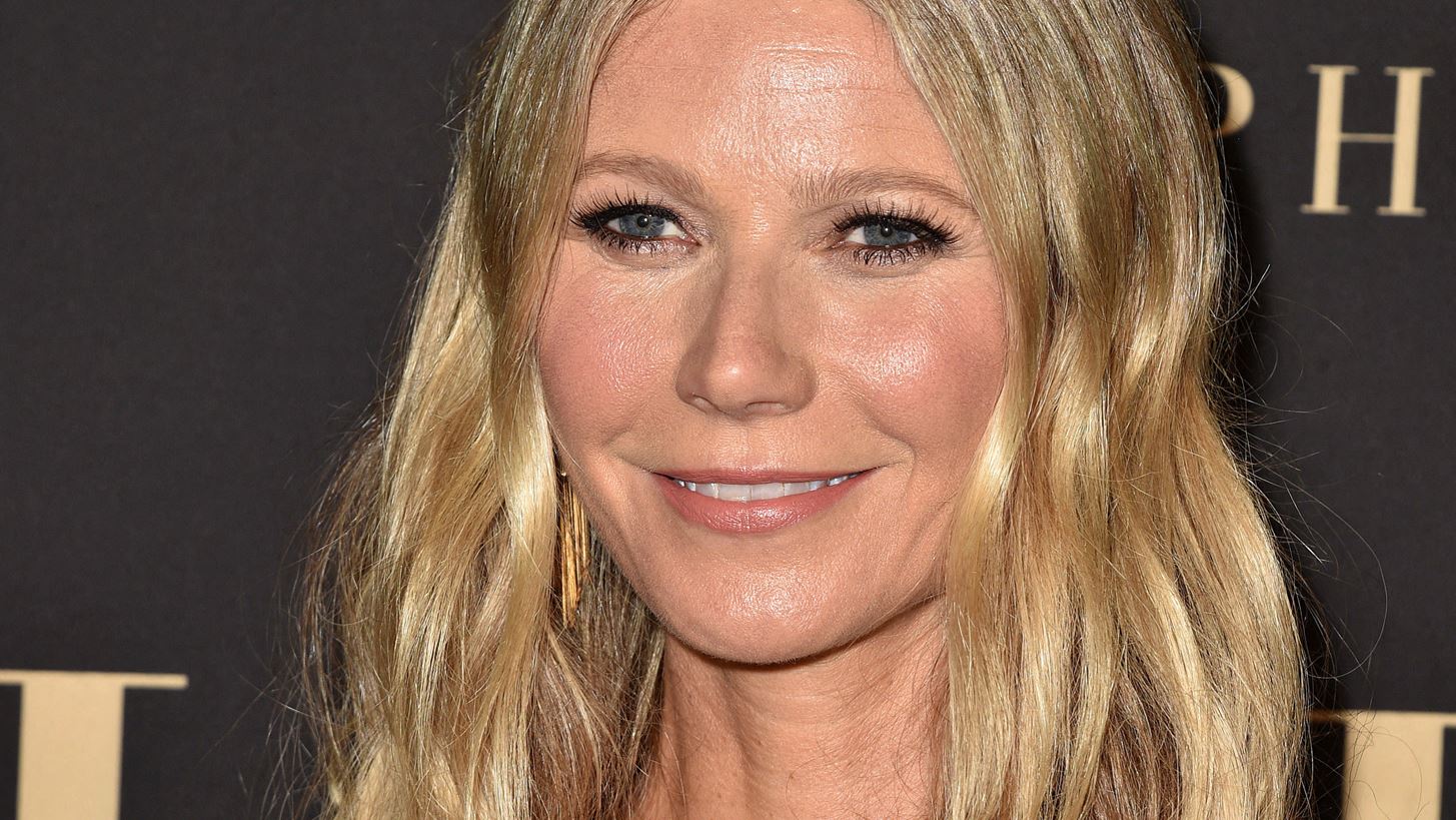 Gwyneth Paltrow | &#x397; &#x3C6;&#x3C9;&#x3C4;&#x3BF;&#x3B3;&#x3C1;&#x3B1;&#x3C6;&#x3AF;&#x3B1; &#x3BC;&#x3B5; &#x3C4;&#x3B7; &#x3BD;&#x3C5;&#x3BD; &#x3C4;&#x3BF;&#x3C5; &#x3C0;&#x3C1;&#x3CE;&#x3B7;&#x3BD; &#x3C3;&#x3C5;&#x3B6;&#x3CD;&#x3B3;&#x3BF;&#x3C5; &#x3C4;&#x3B7;&#x3C2;, Dakota Johnson