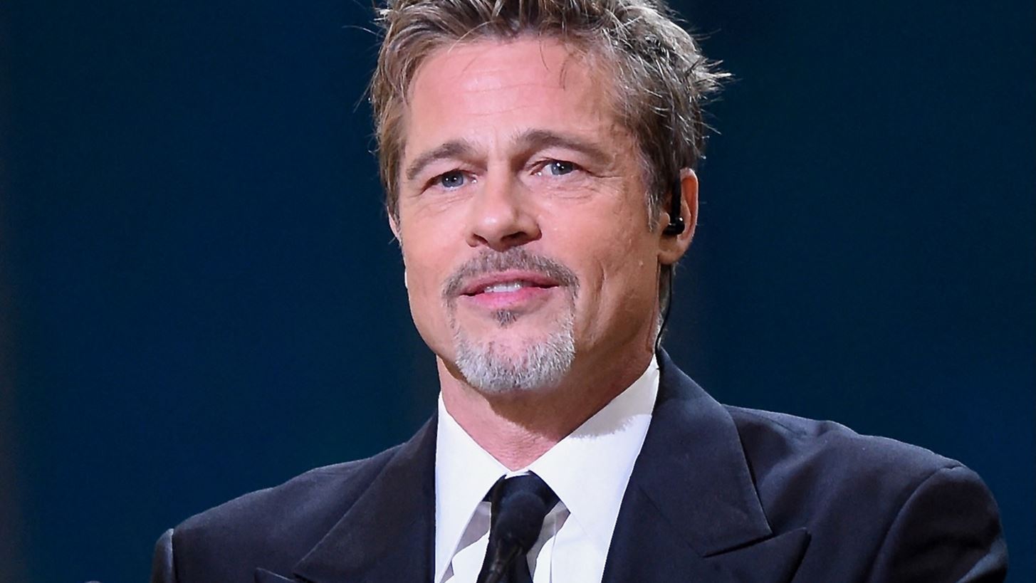 Brad Pitt | &#x3A0;&#x3B9;&#x3C3;&#x3C4;&#x3B5;&#x3CD;&#x3B5;&#x3B9; &#x3CC;&#x3C4;&#x3B9; &#x3BC;&#x3C0;&#x3BF;&#x3C1;&#x3B5;&#x3AF; &#x3BD;&#x3B1; &#x3C6;&#x3C4;&#x3B9;&#x3AC;&#x3BE;&#x3B5;&#x3B9; &#x3C4;&#x3B7; &#x3C3;&#x3C7;&#x3AD;&#x3C3;&#x3B7; &#x3BC;&#x3B5; &#x3C4;&#x3B7;&#x3BD; &#x3BA;&#x3CC;&#x3C1;&#x3B7; &#x3C4;&#x3BF;&#x3C5;, Shiloh, &#x3B1;&#x3BD; &#x3BA;&#x3B1;&#x3B9; &#x3B7; &#x3B1;&#x3C0;&#x3CC;&#x3C6;&#x3B1;&#x3C3;&#x3AE; &#x3C4;&#x3B7;&#x3C2; &#x3C4;&#x3BF;&#x3BD; &#x3C0;&#x3BB;&#x3AE;&#x3B3;&#x3C9;&#x3C3;&#x3B5; &#x3B2;&#x3B1;&#x3B8;&#x3B9;&#x3AC;