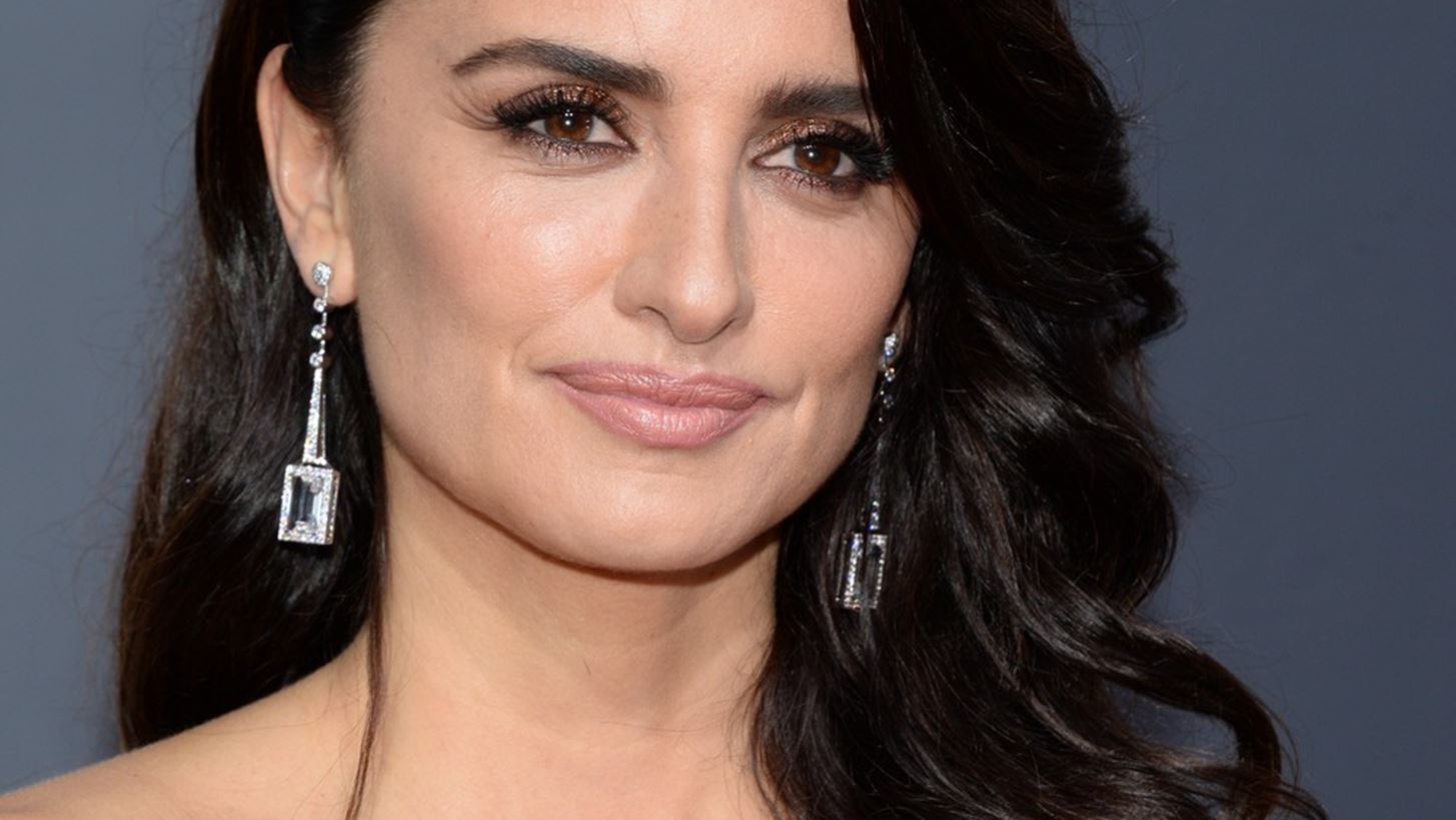 Penelope Cruz | &#x397; &#x3B5;&#x3BC;&#x3C6;&#x3AC;&#x3BD;&#x3B9;&#x3C3;&#x3B7;- &#x3AD;&#x3BA;&#x3C0;&#x3BB;&#x3B7;&#x3BE;&#x3B7; &#x3C3;&#x3B5; &#x3C0;&#x3B1;&#x3B9;&#x3B4;&#x3B9;&#x3BA;&#x3AE; &#x3C3;&#x3C5;&#x3BD;&#x3B1;&#x3C5;&#x3BB;&#x3AF;&#x3B1;!