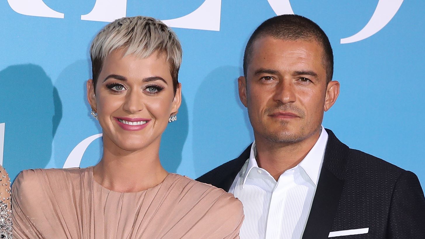&#x3A0;&#x3B1;&#x3BD;&#x3C4;&#x3C1;&#x3B5;&#x3CD;&#x3C4;&#x3B7;&#x3BA;&#x3B1;&#x3BD; &#x3BA;&#x3C1;&#x3C5;&#x3C6;&#x3AC; &#x3BF; Orlando Bloom &#x3BA;&#x3B1;&#x3B9; &#x3B7; Katy Perry;