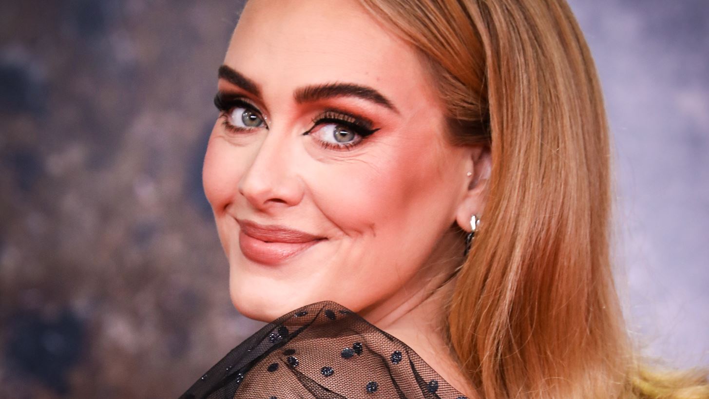 Adele | &#x391;&#x3C0;&#x3BF;&#x3BA;&#x3AC;&#x3BB;&#x3C5;&#x3C8;&#x3B5; &#x3CC;&#x3C4;&#x3B9; &#x3C5;&#x3C0;&#x3BF;&#x3C6;&#x3AD;&#x3C1;&#x3B5;&#x3B9; &#x3B1;&#x3C0;&#x3CC; &#x3B9;&#x3C3;&#x3C7;&#x3B9;&#x3B1;&#x3BB;&#x3B3;&#x3AF;&#x3B1; &#x3BA;&#x3B1;&#x3B9; &#x3B4;&#x3B5;&#x3BD; &#x3BC;&#x3C0;&#x3BF;&#x3C1;&#x3B5;&#x3AF; &#x3BD;&#x3B1; &#x3C0;&#x3B5;&#x3C1;&#x3C0;&#x3B1;&#x3C4;&#x3AE;&#x3C3;&#x3B5;&#x3B9; &#x3C3;&#x3C4;&#x3B7; &#x3C3;&#x3BA;&#x3B7;&#x3BD;&#x3AE;