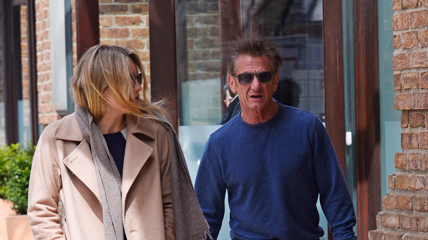 Sean Penn &#x3BA;&#x3B1;&#x3B9; Leila George | &#x39E;&#x3B1;&#x3BD;&#x3AC; &#x3BC;&#x3B1;&#x3B6;&#x3AF; &#x3AD;&#x3BD;&#x3B1;&#x3BD; &#x3BC;&#x3AE;&#x3BD;&#x3B1; &#x3BC;&#x3B5;&#x3C4;&#x3AC; &#x3C4;&#x3BF; &#x3B4;&#x3B9;&#x3B1;&#x3B6;&#x3CD;&#x3B3;&#x3B9;&#x3CC; &#x3C4;&#x3BF;&#x3C5;&#x3C2;