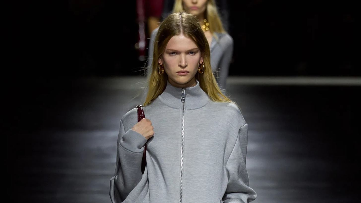 &#x3A0;&#x3CE;&#x3C2; &#x3AD;&#x3BD;&#x3B1; &#x3B6;&#x3B5;&#x3C5;&#x3B3;&#x3AC;&#x3C1;&#x3B9; &#x3B3;&#x3CC;&#x3B2;&#x3B5;&#x3C2; Gucci &#x3B3;&#x3AF;&#x3BD;&#x3B5;&#x3C4;&#x3B1;&#x3B9; &#x3C3;&#x3CD;&#x3BC;&#x3B2;&#x3BF;&#x3BB;&#x3BF; &#x3B5;&#x3BD;&#x3AC;&#x3BD;&#x3C4;&#x3B9;&#x3B1; &#x3C3;&#x3C4;&#x3B9;&#x3C2; &#x3B3;&#x3C5;&#x3BD;&#x3B1;&#x3B9;&#x3BA;&#x3BF;&#x3BA;&#x3C4;&#x3BF;&#x3BD;&#x3AF;&#x3B5;&#x3C2;