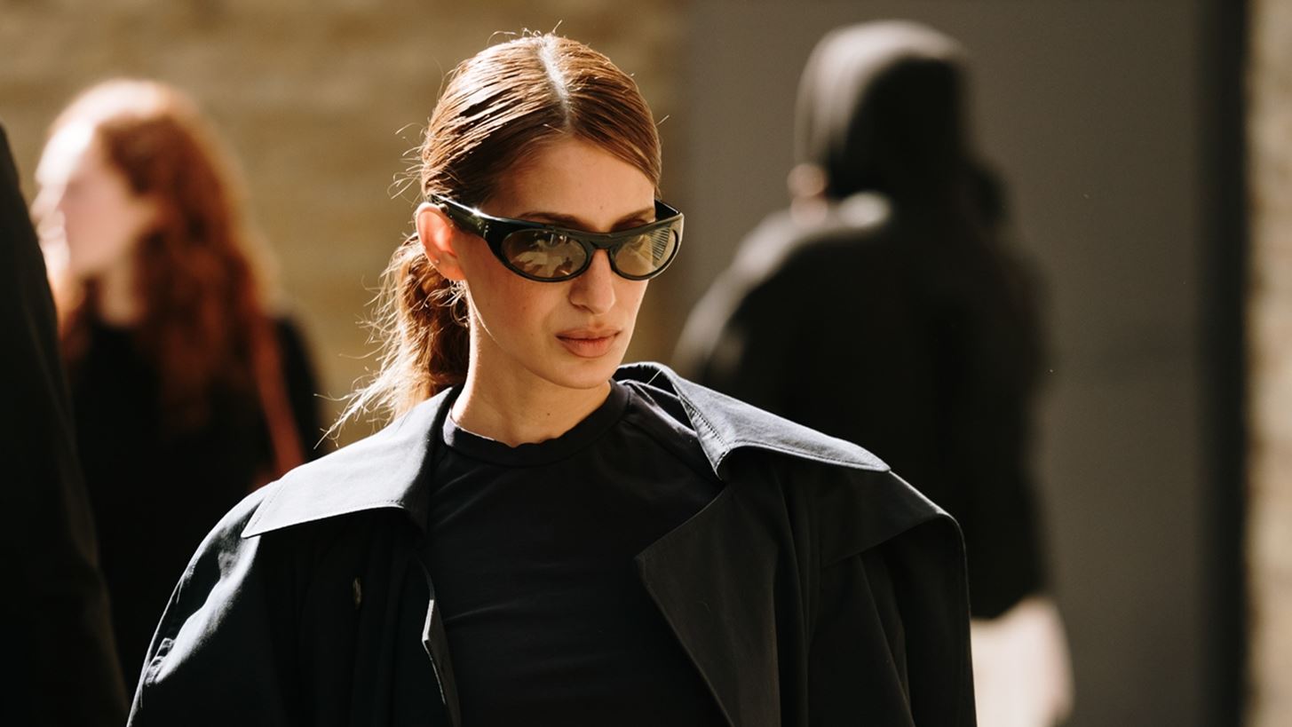 Sunglasses at Night | &#x3A4;&#x3B1; &#x3BD;&#x3C4;&#x3B5;&#x3B3;&#x3BA;&#x3C1;&#x3B1;&#x3BD;&#x3C4;&#x3AD; &#x3B3;&#x3C5;&#x3B1;&#x3BB;&#x3B9;&#x3AC; &#x3B7;&#x3BB;&#x3AF;&#x3BF;&#x3C5; &#x3C0;&#x3BF;&#x3C5; &#x3B8;&#x3B1; &#x3C6;&#x3BF;&#x3C1;&#x3AC;&#x3C2; &#x3BA;&#x3B1;&#x3B9; &#x3C4;&#x3B7; &#x3BD;&#x3CD;&#x3C7;&#x3C4;&#x3B1;