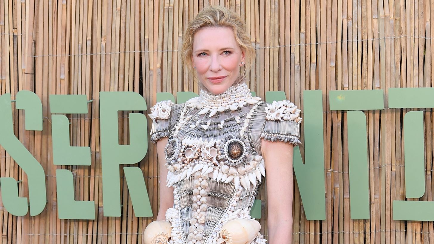 &#x397; Cate Blanchett &#x3C5;&#x3B9;&#x3BF;&#x3B8;&#x3AD;&#x3C4;&#x3B7;&#x3C3;&#x3B5; &#x3C4;&#x3B7;&#x3BD; &#x3C4;&#x3AC;&#x3C3;&#x3B7; &#x3C4;&#x3BF;&#x3C5; mermaidcore &#x3BC;&#x3B5; &#x3C4;&#x3B7;&#x3BD; &#x3C0;&#x3B9;&#x3BF; &#x3B1;&#x3BD;&#x3B1;&#x3C4;&#x3C1;&#x3B5;&#x3C0;&#x3C4;&#x3B9;&#x3BA;&#x3AE; &#x3B4;&#x3B7;&#x3BC;&#x3B9;&#x3BF;&#x3C5;&#x3C1;&#x3B3;&#x3AF;&#x3B1;