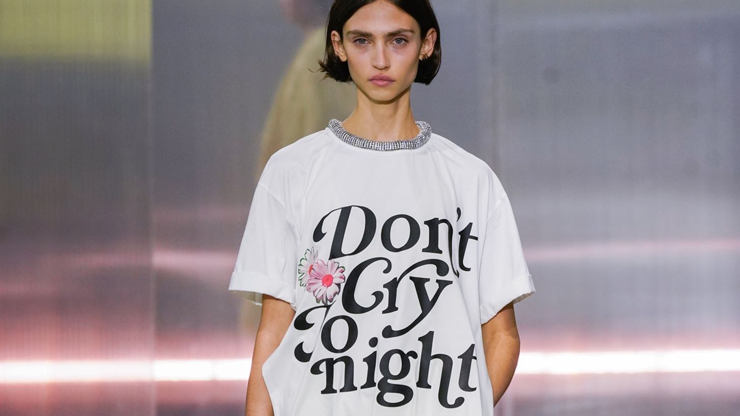 Graphic Tee | 10 Made in Greece &#x3B5;&#x3C0;&#x3B9;&#x3BB;&#x3BF;&#x3B3;&#x3AD;&#x3C2; &#x3B3;&#x3B9;&#x3B1; &#x3BD;&#x3B1; &#x3C5;&#x3B9;&#x3BF;&#x3B8;&#x3B5;&#x3C4;&#x3AE;&#x3C3;&#x3B5;&#x3B9;&#x3C2; &#x3C4;&#x3B7;&#x3BD; &#x3C4;&#x3AC;&#x3C3;&#x3B7; &#x3C4;&#x3BF;&#x3C5; &#x3BA;&#x3B1;&#x3BB;&#x3BF;&#x3BA;&#x3B1;&#x3B9;&#x3C1;&#x3B9;&#x3BF;&#x3CD;