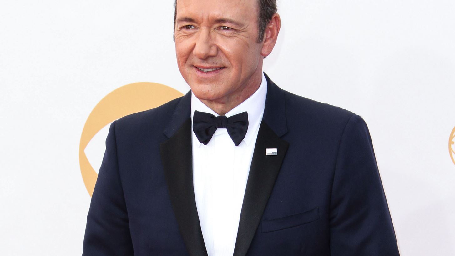 &quot;&#x39E;&#x3B5;&#x3C0;&#x3AD;&#x3C1;&#x3B1;&#x3C3;&#x3B1; &#x3C4;&#x3B1; &#x3CC;&#x3C1;&#x3B9;&#x3B1;&quot; | &#x39F; Kevin Spacey &#x3C3;&#x3B5; &#x3BC;&#x3AF;&#x3B1; &#x3C3;&#x3C5;&#x3B3;&#x3BA;&#x3BB;&#x3BF;&#x3BD;&#x3B9;&#x3C3;&#x3C4;&#x3B9;&#x3BA;&#x3AE; &#x3B5;&#x3BE;&#x3BF;&#x3BC;&#x3BF;&#x3BB;&#x3CC;&#x3B3;&#x3B7;&#x3C3;&#x3B7;