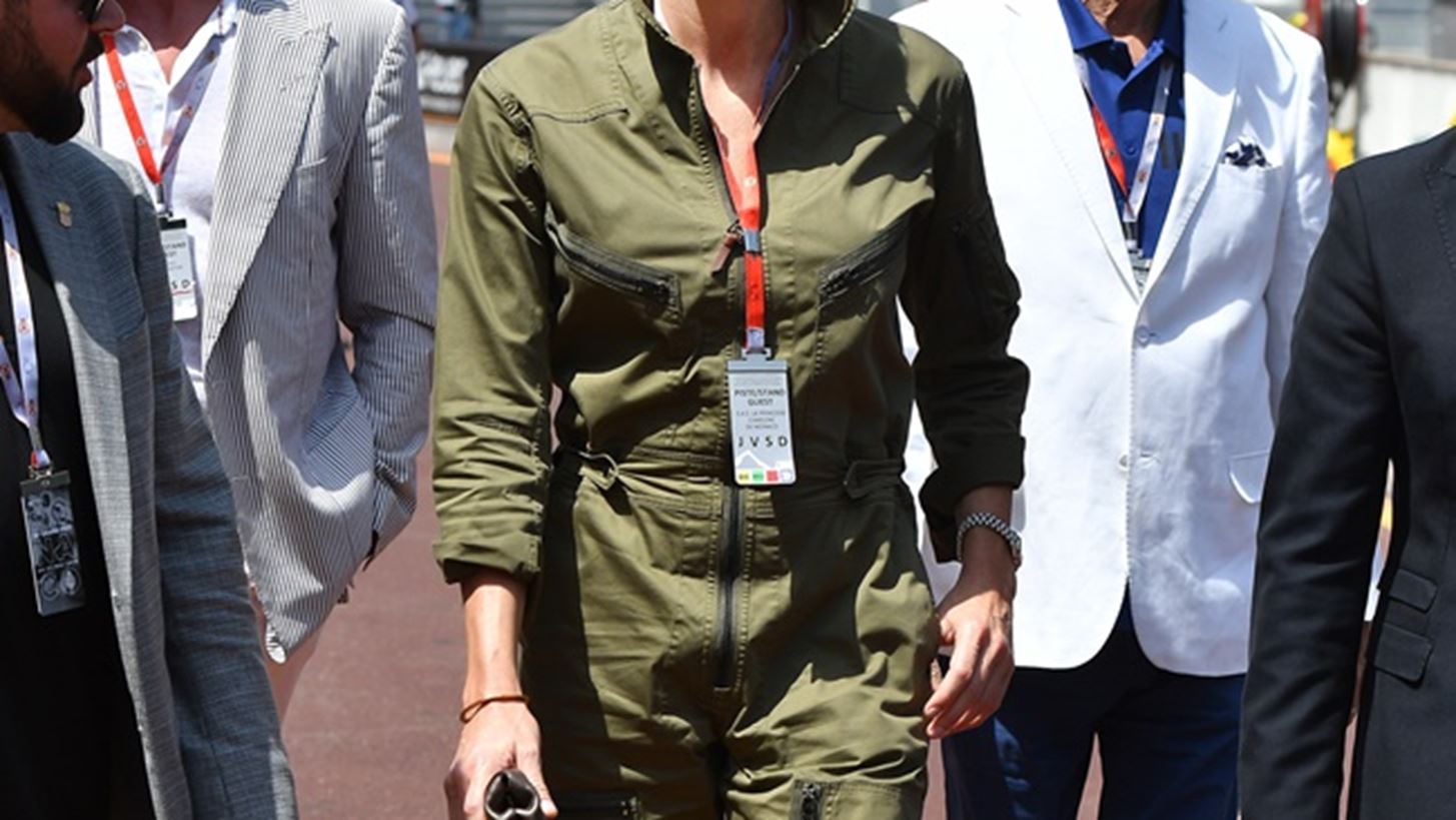 &#x3A0;&#x3BF;&#x3CD; &#x3B1;&#x3C0;&#x3B1;&#x3B8;&#x3B1;&#x3BD;&#x3AC;&#x3C4;&#x3B9;&#x3C3;&#x3B5; &#x3BF; &#x3C6;&#x3C9;&#x3C4;&#x3BF;&#x3B3;&#x3C1;&#x3B1;&#x3C6;&#x3B9;&#x3BA;&#x3CC;&#x3C2; &#x3C6;&#x3B1;&#x3BA;&#x3CC;&#x3C2; &#x3C4;&#x3B7;&#x3BD; &#x3C0;&#x3C1;&#x3B9;&#x3B3;&#x3BA;&#x3AF;&#x3C0;&#x3B9;&#x3C3;&#x3C3;&#x3B1; Charlene;