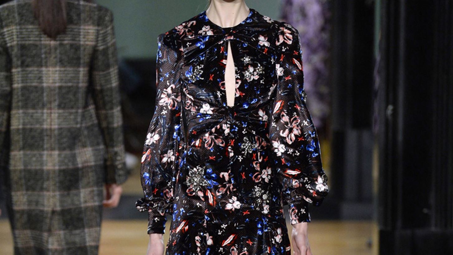 &#x3A4;&#x3B9; &#x3BD;&#x3B1; &#x3C6;&#x3BF;&#x3C1;&#x3AD;&#x3C3;&#x3C9; &#x3C3;&#x3B5; &#x3B5;&#x3C0;&#x3B1;&#x3B3;&#x3B3;&#x3B5;&#x3BB;&#x3BC;&#x3B1;&#x3C4;&#x3B9;&#x3BA;&#x3CC; &#x3B4;&#x3B5;&#x3AF;&#x3C0;&#x3BD;&#x3BF;; &#x391;&#x3C5;&#x3C4;&#x3CC; &#x3B5;&#x3AF;&#x3BD;&#x3B1;&#x3B9; &#x3C4;&#x3BF; &#x3C4;&#x3AD;&#x3BB;&#x3B5;&#x3B9;&#x3BF; outfit