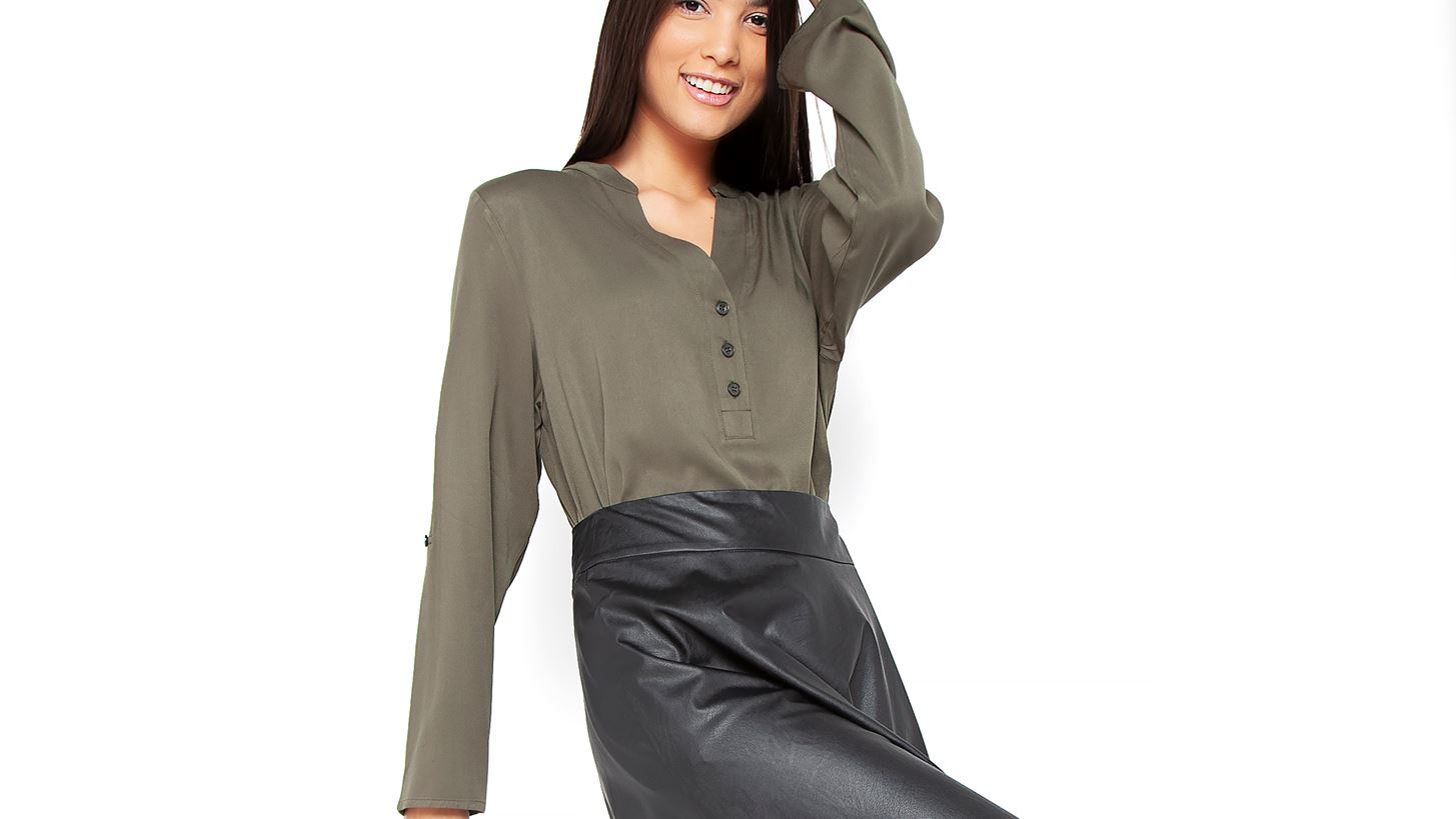 Ξέρουμε πού θα βρεις τα πιο απαραίτητα basics της γκαρνταρόμπας σου με έκπτωση έως και 50%