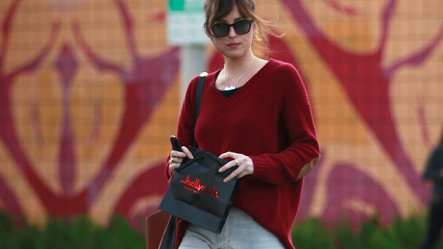 &#x3A0;&#x3BF;&#x3CD; &#x3B5;&#x3BD;&#x3C4;&#x3CC;&#x3C0;&#x3B9;&#x3C3;&#x3B5; &#x3BF; &#x3C6;&#x3C9;&#x3C4;&#x3BF;&#x3B3;&#x3C1;&#x3B1;&#x3C6;&#x3B9;&#x3BA;&#x3CC;&#x3C2; &#x3C6;&#x3B1;&#x3BA;&#x3CC;&#x3C2; &#x3C4;&#x3B7;&#x3BD; Dakota Johnson &#x3BA;&#x3B1;&#x3B9; &#x3C4;&#x3B7;&#x3BD; Karlie Kloss;