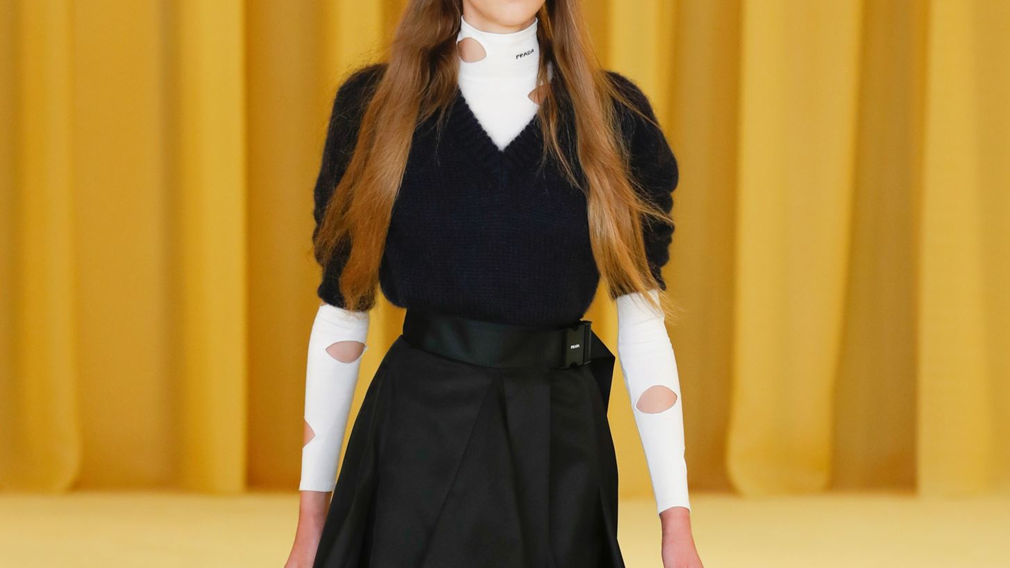 Prada Knows Best | &#x39F;&#x3B9; &#x3C0;&#x3BF;&#x3BB;&#x3CD; &#x3BC;&#x3B1;&#x3BA;&#x3C1;&#x3B9;&#x3AD;&#x3C2; &#x3B1;&#x3C6;&#x3AD;&#x3BB;&#x3B5;&#x3B9;&#x3B5;&#x3C2; &#x3B5;&#x3AF;&#x3BD;&#x3B1;&#x3B9; &#x3C4;&#x3BF; &#x3B5;&#x3C0;&#x3CC;&#x3BC;&#x3B5;&#x3BD;&#x3BF; &#x3BC;&#x3B5;&#x3B3;&#x3AC;&#x3BB;&#x3BF; hair trend