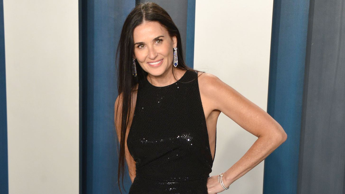 Demi Moore | &#x3A3;&#x3C5;&#x3BD;&#x3B5;&#x3C7;&#x3AF;&#x3B6;&#x3B5;&#x3B9; &#x3C4;&#x3B9;&#x3C2; &#x3B4;&#x3B9;&#x3B1;&#x3BA;&#x3BF;&#x3C0;&#x3AD;&#x3C2; &#x3C4;&#x3B7;&#x3C2; &#x3C3;&#x3C4;&#x3B1; &#x3B5;&#x3BB;&#x3BB;&#x3B7;&#x3BD;&#x3B9;&#x3BA;&#x3AC; &#x3BD;&#x3B7;&#x3C3;&#x3B9;&#x3AC;
