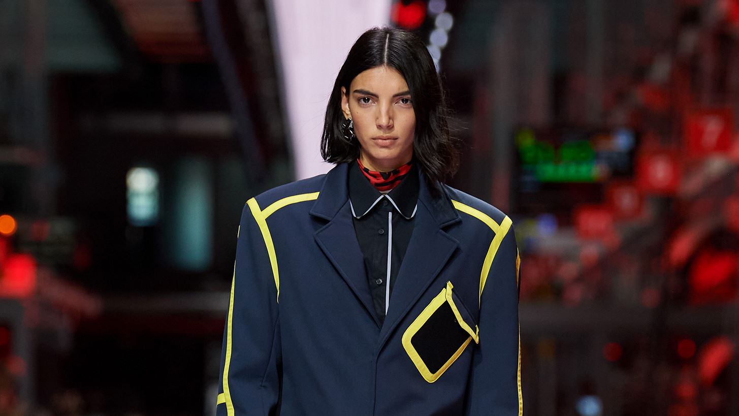 H Ferrari &#x3C0;&#x3B1;&#x3C1;&#x3BF;&#x3C5;&#x3C3;&#x3AF;&#x3B1;&#x3C3;&#x3B5; &#x3C4;&#x3B7;&#x3BD; &#x3C0;&#x3C1;&#x3CE;&#x3C4;&#x3B7; ready to wear &#x3C3;&#x3C5;&#x3BB;&#x3BB;&#x3BF;&#x3B3;&#x3AE; &#x3C4;&#x3B7;&#x3C2;