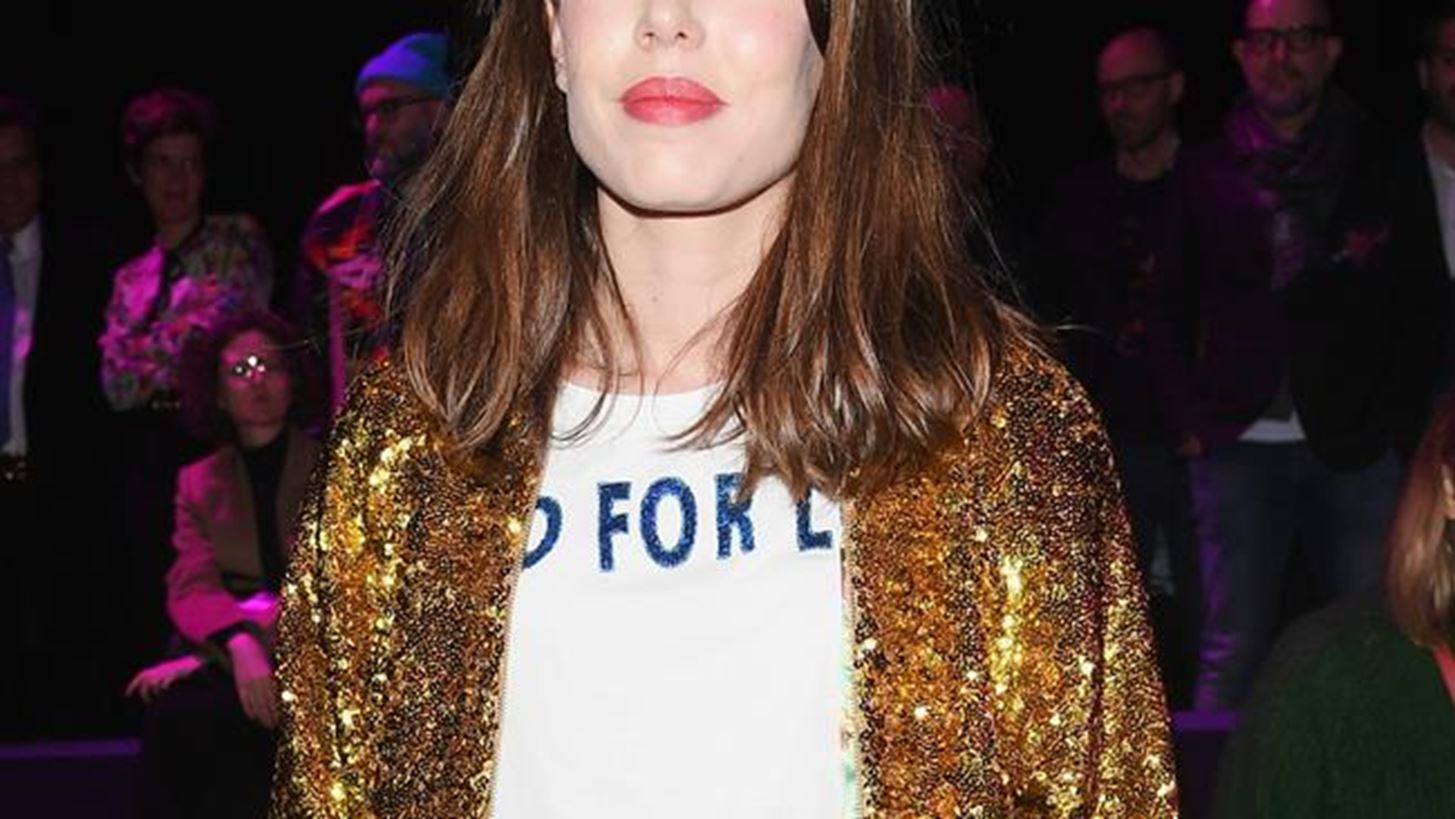 &#x397; Charlotte Casiraghi &#x3C0;&#x3B1;&#x3BD;&#x3C4;&#x3C1;&#x3B5;&#x3CD;&#x3B5;&#x3C4;&#x3B1;&#x3B9; &#x3C3;&#x3C4;&#x3BF; &#x39C;&#x3BF;&#x3BD;&#x3B1;&#x3BA;&#x3CC;