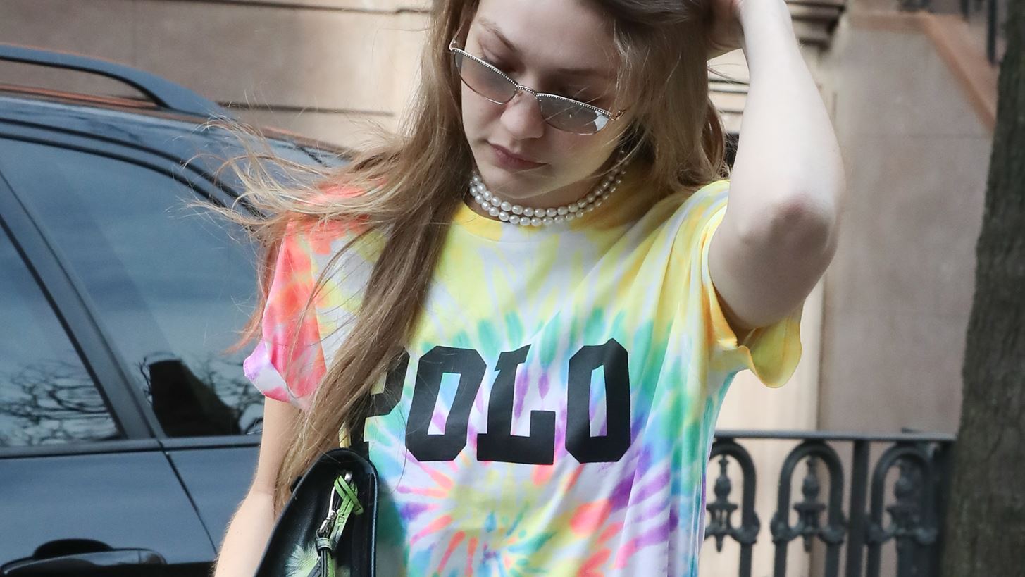 &#x397; Gigi Hadid &#x3C6;&#x3CC;&#x3C1;&#x3B5;&#x3C3;&#x3B5; &#x3C4;&#x3BF; &#x3B3;&#x3B9;&#x3BB;&#x3AD;&#x3BA;&#x3BF; &#x3C0;&#x3BF;&#x3C5; &#x3B8;&#x3AD;&#x3BB;&#x3BF;&#x3C5;&#x3BC;&#x3B5; &#x3CC;&#x3BB;&#x3B5;&#x3C2; &#x3B3;&#x3B9;&#x3B1; &#x3C4;&#x3B7; &#x3C6;&#x3B5;&#x3C4;&#x3B9;&#x3BD;&#x3AE; &#x386;&#x3BD;&#x3BF;&#x3B9;&#x3BE;&#x3B7;