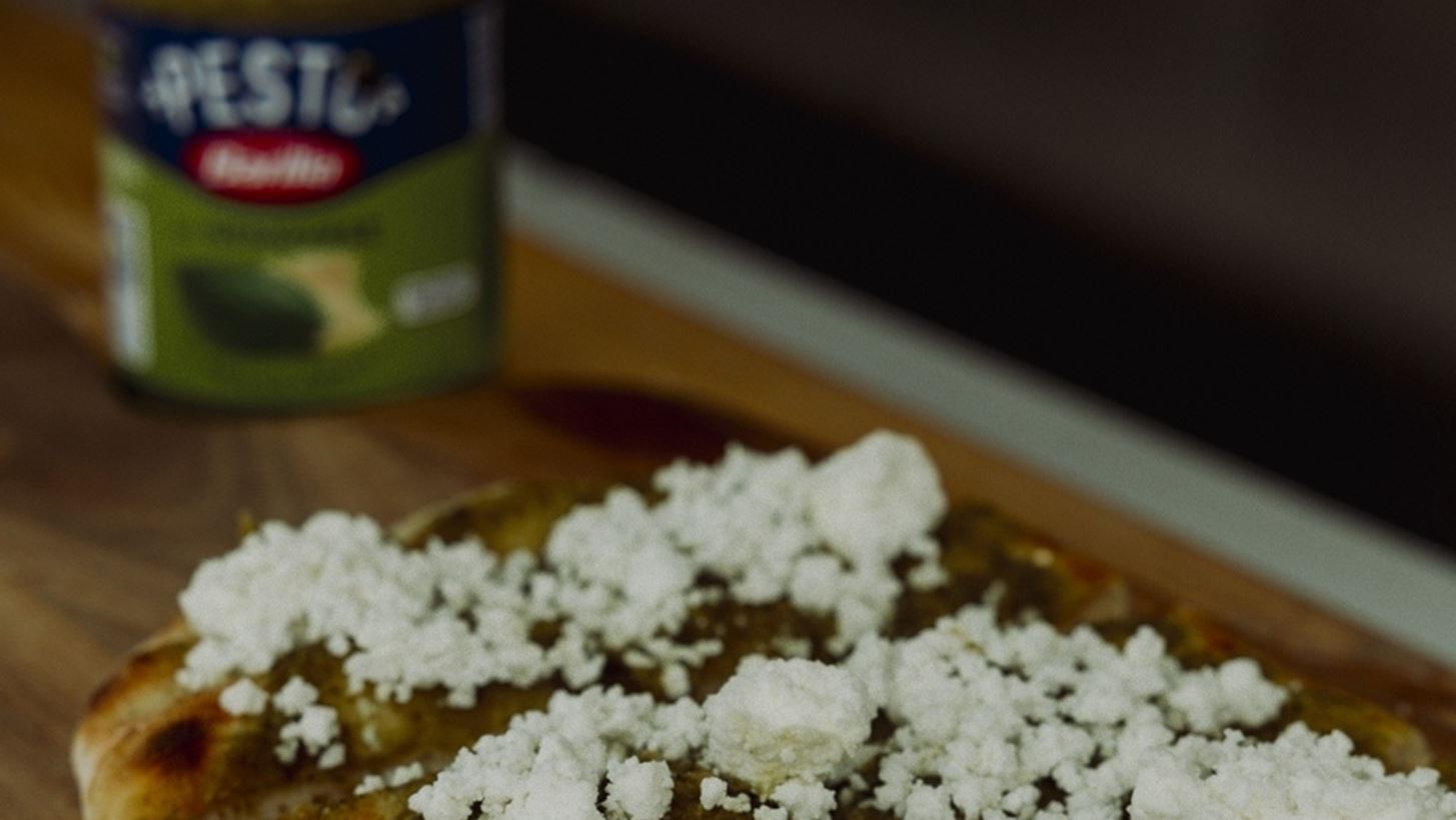 &#x394;&#x3BF;&#x3BA;&#x3B9;&#x3BC;&#x3AC;&#x3C3;&#x3B1;&#x3BC;&#x3B5; &#x3C4;&#x3B1; &#x3C0;&#x3B9;&#x3BF; &#x3BD;&#x3CC;&#x3C3;&#x3C4;&#x3B9;&#x3BC;&#x3B1; pesto bites &#x3C3;&#x3C4;&#x3BF; Basil Bar &#x3C4;&#x3B7;&#x3C2; Barilla