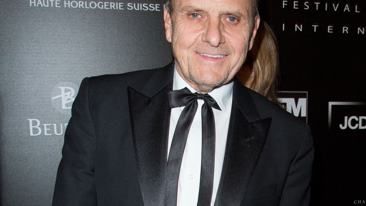 Jean-Charles de Castelbajac | &#x3A4;&#x3BF; &#x3C3;&#x3BA;&#x3AF;&#x3C4;&#x3C3;&#x3BF; &#x3C4;&#x3BF;&#x3C5; &#x3B3;&#x3B9;&#x3B1; &#x3C4;&#x3BF;&#x3BD; &#x3BA;&#x3BF;&#x3C1;&#x3BF;&#x3BD;&#x3BF;&#x3CA;&#x3CC; &#x3C0;&#x3B5;&#x3C1;&#x3BD;&#x3AC; &#x3C4;&#x3BF; &#x3C0;&#x3B9;&#x3BF; &#x3B4;&#x3C5;&#x3BD;&#x3B1;&#x3C4;&#x3CC; &#x3BC;&#x3AE;&#x3BD;&#x3C5;&#x3BC;&#x3B1;