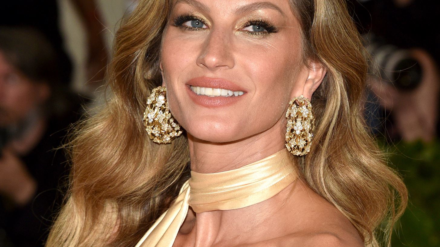 &#x397; Gisele &#x3B5;&#x3BE;&#x3B7;&#x3B3;&#x3B5;&#x3AF; &#x3C4;&#x3BF;&#x3BD; &#x3BB;&#x3CC;&#x3B3;&#x3BF; &#x3C0;&#x3BF;&#x3C5; &#x3B1;&#x3C0;&#x3BF;&#x3C7;&#x3CE;&#x3C1;&#x3B7;&#x3C3;&#x3B5; &#x3B1;&#x3C0;&#x3CC; &#x3C4;&#x3B7;&#x3BD; Victoria&#x27;s Secret