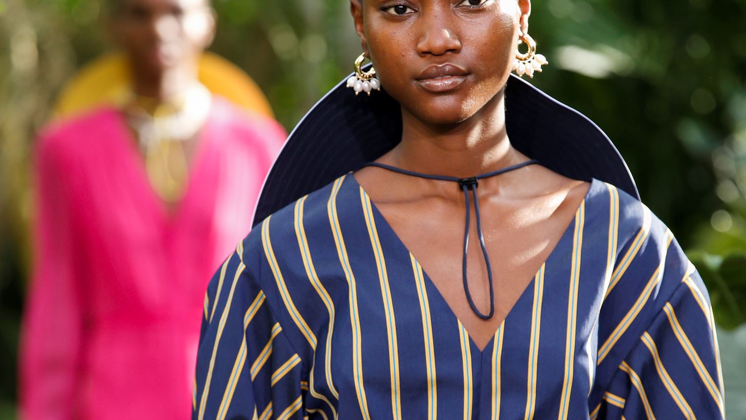 NYFW | &#x3A4;&#x3BF; catwalk &#x3C4;&#x3BF;&#x3C5; Jason Wu, &#x3C4;&#x3B1; live streams &#x3BA;&#x3B1;&#x3B9; &#x3C4;&#x3B1; backstage &#x3C4;&#x3B7;&#x3C2; &#x3C0;&#x3C1;&#x3CE;&#x3C4;&#x3B7;&#x3C2; &#x3BC;&#x3AD;&#x3C1;&#x3B1;&#x3C2;