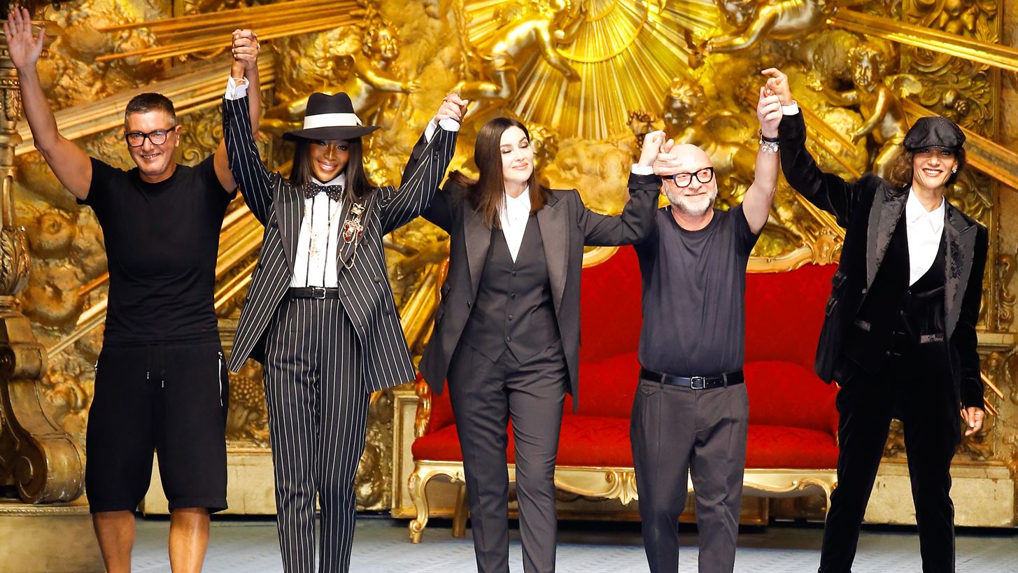 Monica Bellucci &#x3BA;&#x3B1;&#x3B9; Naomi Campbell: &#x388;&#x3BB;&#x3B1;&#x3BC;&#x3C8;&#x3B1;&#x3BD; &#x3C3;&#x3C4;&#x3B7;&#x3BD; &#x3B5;&#x3C0;&#x3AF;&#x3B4;&#x3B5;&#x3B9;&#x3BE;&#x3B7; &#x3C4;&#x3C9;&#x3BD; Dolce &amp; Gabbana