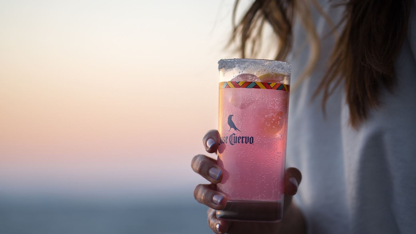 D&#xED;a de los Muertos | &#x3A0;&#x3CE;&#x3C2; &#x3B8;&#x3B1; &#x3B3;&#x3B9;&#x3BF;&#x3C1;&#x3C4;&#x3AC;&#x3C3;&#x3BF;&#x3C5;&#x3BC;&#x3B5; &#x3C4;&#x3B7;&#x3BD; &#x3C0;&#x3B1;&#x3C1;&#x3B1;&#x3B4;&#x3BF;&#x3C3;&#x3B9;&#x3B1;&#x3BA;&#x3AE; &#x3BC;&#x3B5;&#x3BE;&#x3B9;&#x3BA;&#x3B1;&#x3BD;&#x3B9;&#x3BA;&#x3AE; &#x3B3;&#x3B9;&#x3BF;&#x3C1;&#x3C4;&#x3AE; &#x3C3;&#x3C4;&#x3B1; &#x3BA;&#x3B1;&#x3BB;&#x3CD;&#x3C4;&#x3B5;&#x3C1;&#x3B1; &#x3BC;&#x3C0;&#x3B1;&#x3C1; &#x3C4;&#x3B7;&#x3C2; &#x3C0;&#x3CC;&#x3BB;&#x3B7;&#x3C2;