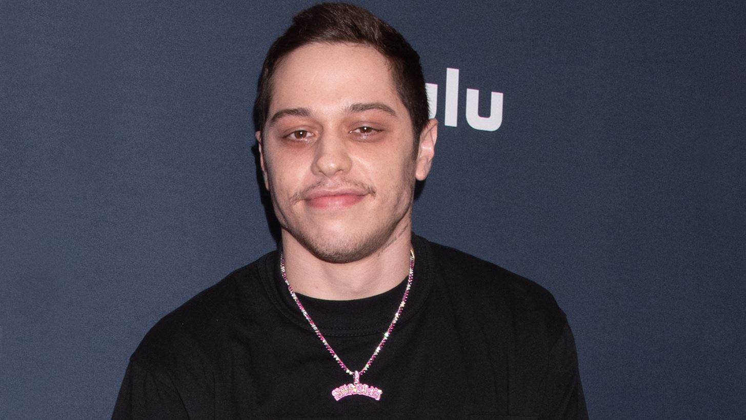 &#x39F; Pete Davidson &#x3B8;&#x3B1; &#x3C5;&#x3C0;&#x3BF;&#x3B4;&#x3C5;&#x3B8;&#x3B5;&#x3AF; &#x3C4;&#x3BF; punk &#x3B5;&#x3AF;&#x3B4;&#x3C9;&#x3BB;&#x3BF; Joey Ramone &#x3C3;&#x3C4;&#x3B7; &#x3BD;&#x3AD;&#x3B1; &#x3C4;&#x3B1;&#x3B9;&#x3BD;&#x3AF;&#x3B1; &#x3C4;&#x3BF;&#x3C5; Netflix