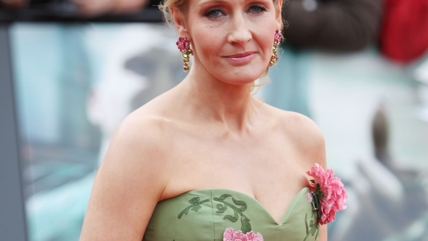 &#x397; J.K.Rowling &#x3B1;&#x3C0;&#x3BF;&#x3BA;&#x3AC;&#x3BB;&#x3C5;&#x3C8;&#x3B5; &#x3C4;&#x3BF; &#x3BC;&#x3AD;&#x3C1;&#x3BF;&#x3C2; &#x3C0;&#x3BF;&#x3C5; &#x3BE;&#x3B5;&#x3BA;&#x3AF;&#x3BD;&#x3B7;&#x3C3;&#x3B5; &#x3BD;&#x3B1; &#x3B3;&#x3C1;&#x3AC;&#x3C6;&#x3B5;&#x3B9; &#x3C4;&#x3BF; Harry Potter