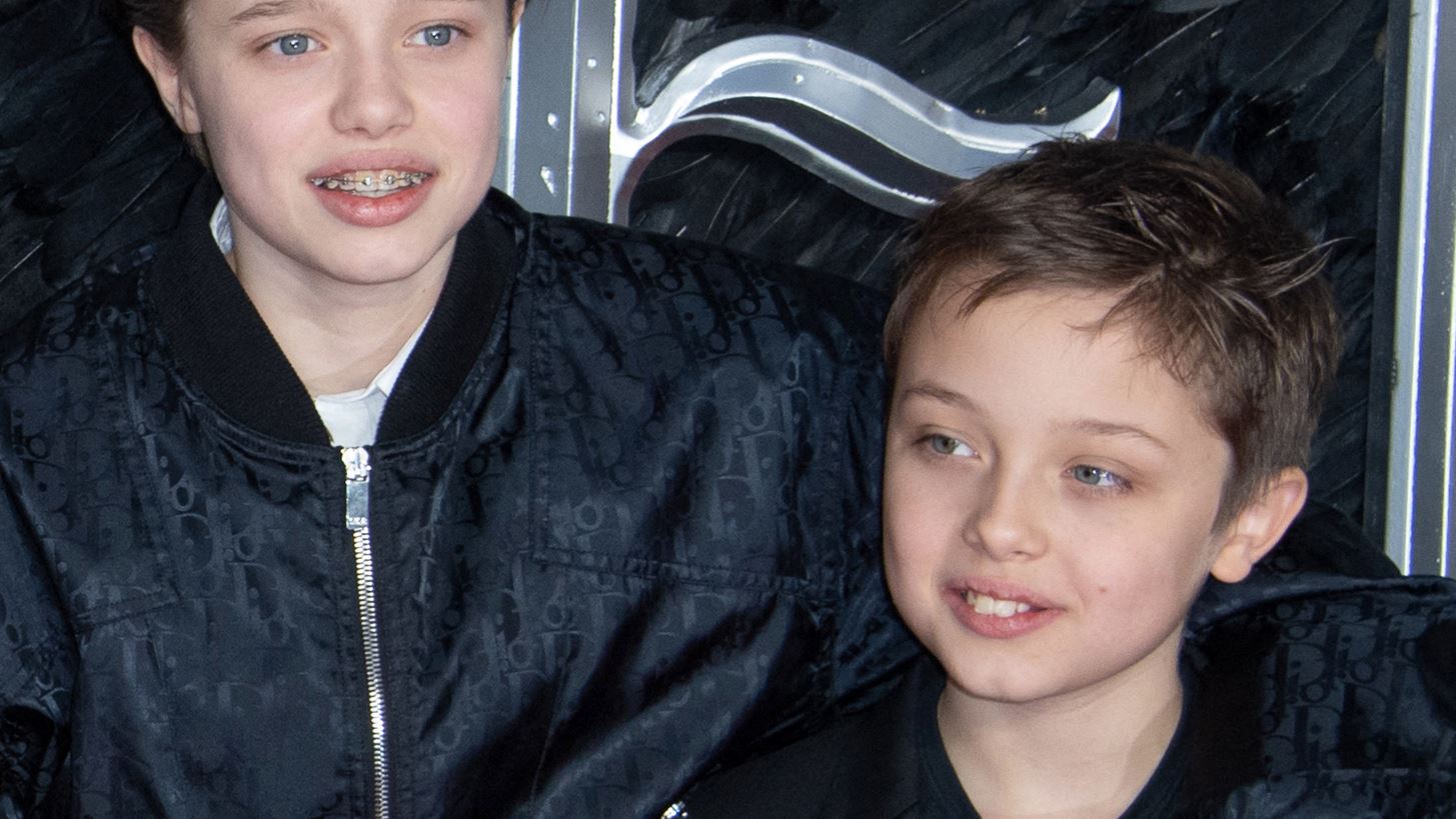 &#x3A0;&#x3CE;&#x3C2; &#x3B5;&#x3AF;&#x3BD;&#x3B1;&#x3B9; &#x3C3;&#x3AE;&#x3BC;&#x3B5;&#x3C1;&#x3B1; &#x3B7; Shiloh, &#x3B7; &#x3BA;&#x3CC;&#x3C1;&#x3B7; &#x3C4;&#x3B7;&#x3C2; Angelina &#x3BA;&#x3B1;&#x3B9; &#x3C4;&#x3BF;&#x3C5; Brad Pitt; &#x38A;&#x3B4;&#x3B9;&#x3B1; &#x3BF; &#x3BC;&#x3C0;&#x3B1;&#x3BC;&#x3C0;&#x3AC;&#x3C2; &#x3C4;&#x3B7;&#x3C2;