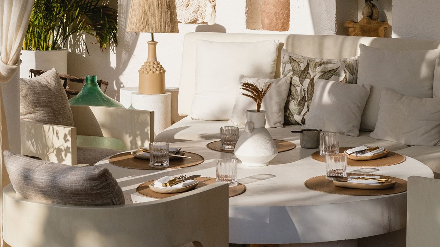 The Lemon Tree &amp; Co | &#x397; &#x3BD;&#x3AD;&#x3B1; seaside dining &#x3B5;&#x3BC;&#x3C0;&#x3B5;&#x3B9;&#x3C1;&#x3AF;&#x3B1; &#x3C3;&#x3C4;&#x3B7;&#x3BD; &#x391;&#x3B8;&#x3B7;&#x3BD;&#x3B1;&#x3CA;&#x3BA;&#x3AE; &#x3A1;&#x3B9;&#x3B2;&#x3B9;&#x3AD;&#x3C1;&#x3B1;