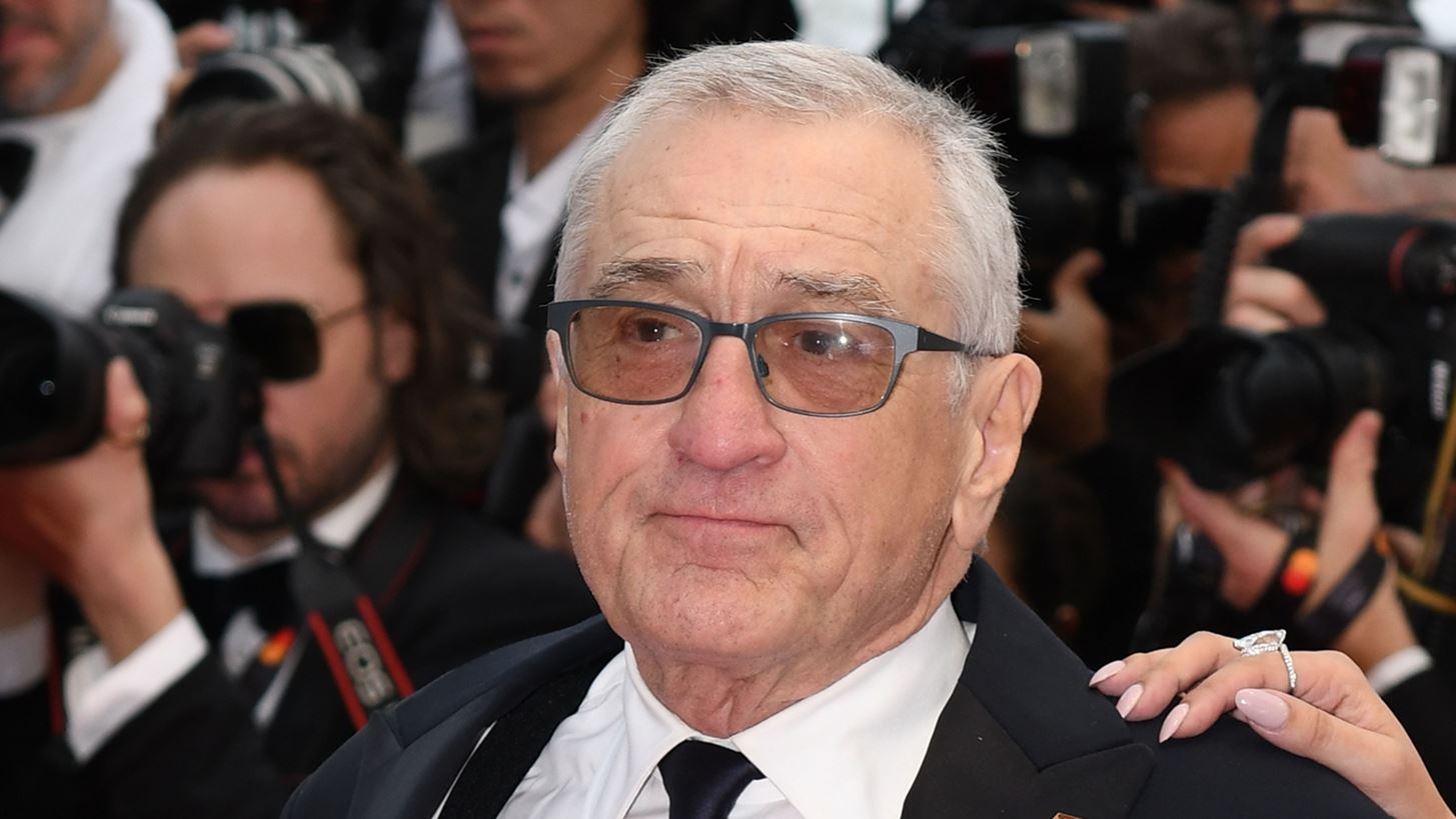 Robert De Niro: &quot;&#x395;&#x3AF;&#x3BC;&#x3B1;&#x3B9; &#x3AD;&#x3BD;&#x3B1;&#x3C2; 80&#x3C7;&#x3C1;&#x3BF;&#x3BD;&#x3BF;&#x3C2; &#x3BC;&#x3C0;&#x3B1;&#x3BC;&#x3C0;&#x3AC;&#x3C2; &#x3BA;&#x3B1;&#x3B9; &#x3B5;&#x3AF;&#x3BD;&#x3B1;&#x3B9; &#x3C5;&#x3C0;&#x3AD;&#x3C1;&#x3BF;&#x3C7;&#x3BF;&quot;