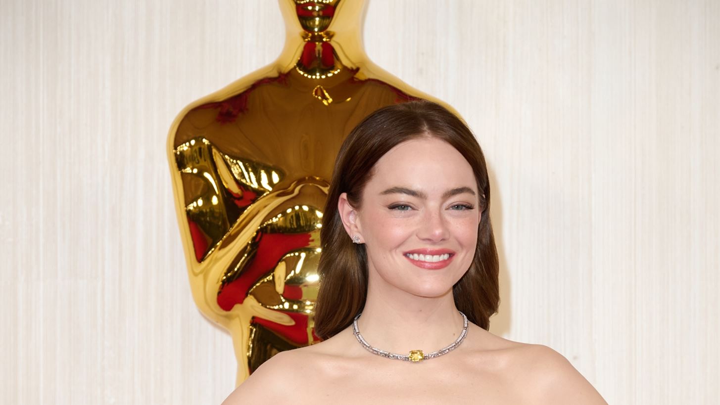 &#x3A0;&#x3CE;&#x3C2; &#x3B7; Emma Stone &#x3AD;&#x3B3;&#x3C1;&#x3B1;&#x3C8;&#x3B5; &#x3B9;&#x3C3;&#x3C4;&#x3BF;&#x3C1;&#x3AF;&#x3B1; &#x3C3;&#x3C4;&#x3B1; &#x38C;&#x3C3;&#x3BA;&#x3B1;&#x3C1; &#x3BC;&#x3B5; &#x3C4;&#x3BF; Poor Things