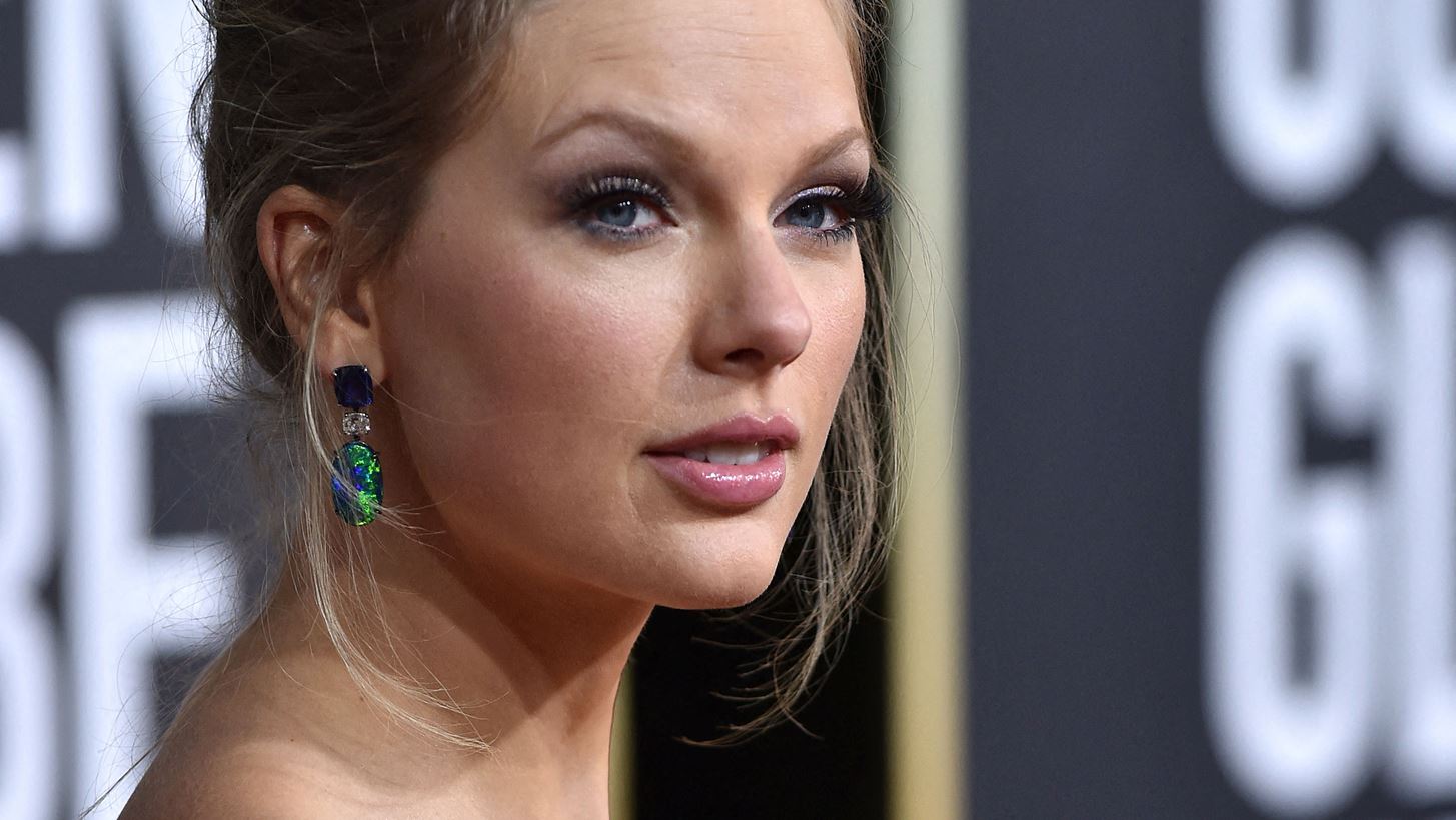 &#x397; Taylor Swift &#x3C0;&#x3C1;&#x3BF;&#x3C3;&#x3C0;&#x3B1;&#x3B8;&#x3B5;&#x3AF; &#x3BD;&#x3B1; &#x3B2;&#x3BF;&#x3B7;&#x3B8;&#x3AE;&#x3C3;&#x3B5;&#x3B9; &#x3C3;&#x3C4;&#x3B7;&#x3BD; &#x3B1;&#x3C0;&#x3BF;&#x3BC;&#x3AC;&#x3BA;&#x3C1;&#x3C5;&#x3BD;&#x3C3;&#x3B7; &#x3CC;&#x3BB;&#x3C9;&#x3BD; &#x3C4;&#x3C9;&#x3BD; &#x3C1;&#x3B1;&#x3C4;&#x3C3;&#x3B9;&#x3C3;&#x3C4;&#x3B9;&#x3BA;&#x3CE;&#x3BD; &#x3B1;&#x3B3;&#x3B1;&#x3BB;&#x3BC;&#x3AC;&#x3C4;&#x3C9;&#x3BD; &#x3C3;&#x3C4;&#x3B9;&#x3C2; &#x397;&#x3A0;&#x391;