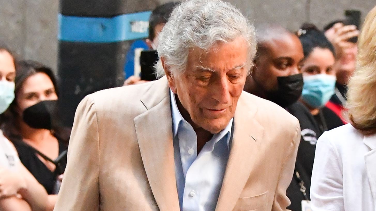 Tony Bennett | &#x3A0;&#x3AD;&#x3B8;&#x3B1;&#x3BD;&#x3B5; &#x3C3;&#x3B5; &#x3B7;&#x3BB;&#x3B9;&#x3BA;&#x3AF;&#x3B1; 96 &#x3B5;&#x3C4;&#x3CE;&#x3BD; &#x3BF; &#x3B5;&#x3BC;&#x3B2;&#x3BB;&#x3B7;&#x3BC;&#x3B1;&#x3C4;&#x3B9;&#x3BA;&#x3CC;&#x3C2; &#x3C4;&#x3C1;&#x3B1;&#x3B3;&#x3BF;&#x3C5;&#x3B4;&#x3B9;&#x3C3;&#x3C4;&#x3AE;&#x3C2;