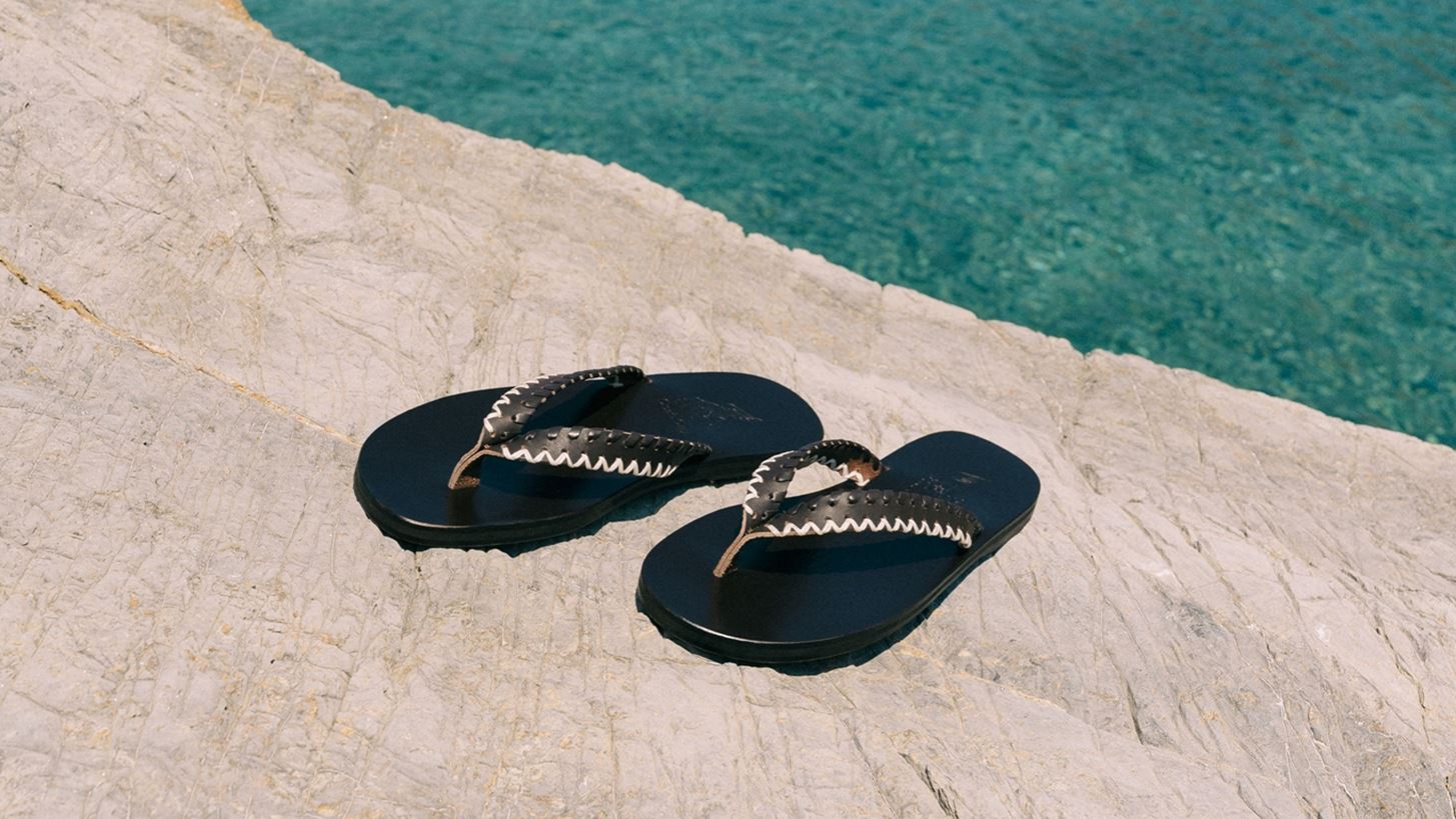 &#x397; Ancient Greek Sandals &#x3C3;&#x3C7;&#x3B5;&#x3B4;&#x3AF;&#x3B1;&#x3C3;&#x3B5; &#x3BC;&#x3B9;&#x3B1; &#x3C3;&#x3C5;&#x3BB;&#x3BB;&#x3BF;&#x3B3;&#x3AE; &#x3B3;&#x3B9;&#x3B1; &#x3C4;&#x3BF; One&amp;Only K&#xE9;a Island