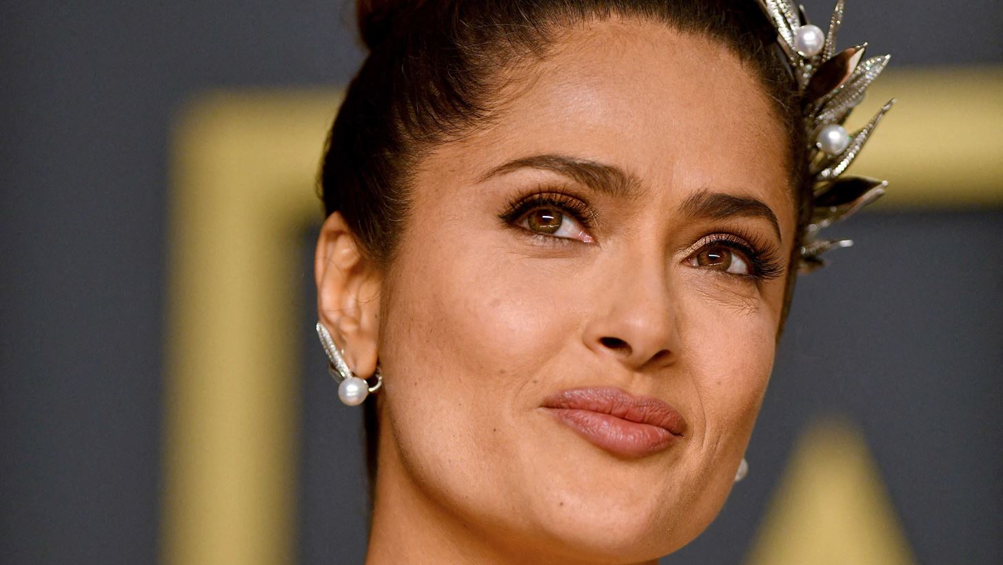 Η Salma Hayek μιλάει για την "τραυματική" εμπειρία που είχε γυρίζοντας την ερωτική σκηνή στην ταινία Desperado