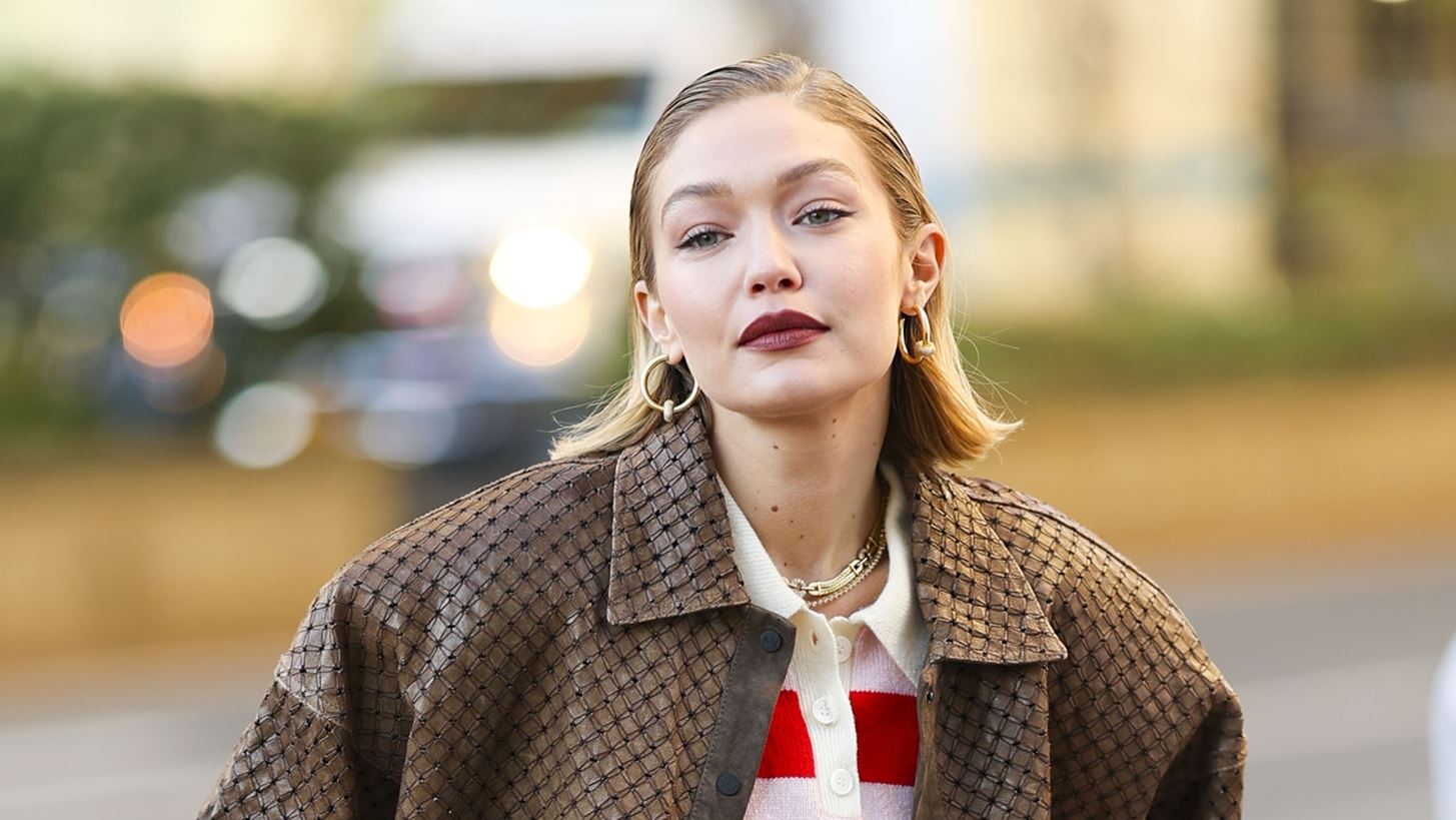 H Gigi Hadid &#x3C6;&#x3C9;&#x3C4;&#x3BF;&#x3B3;&#x3C1;&#x3B1;&#x3C6;&#x3AF;&#x3B6;&#x3B5;&#x3B9; &#x3C4;&#x3B7;&#x3BD; 4&#x3C7;&#x3C1;&#x3BF;&#x3BD;&#x3B7; &#x3BA;&#x3CC;&#x3C1;&#x3B7; &#x3C4;&#x3B7;&#x3C2; &#x3C3;&#x3B5; &#x3B1;&#x3BD;&#x3AD;&#x3BC;&#x3B5;&#x3BB;&#x3B5;&#x3C2; &#x3C3;&#x3C4;&#x3B9;&#x3B3;&#x3BC;&#x3AD;&#x3C2; | &#x3A4;&#x3BF; &#x3C3;&#x3C4;&#x3BF;&#x3B9;&#x3C7;&#x3B5;&#x3AF;&#x3BF; &#x3C0;&#x3BF;&#x3C5; &#x3AD;&#x3C7;&#x3B5;&#x3B9; &#x3C0;&#x3AC;&#x3C1;&#x3B5;&#x3B9; &#x3B7; &#x3BC;&#x3B9;&#x3BA;&#x3C1;&#x3AE; &#x3B1;&#x3C0;&#x3CC; &#x3C4;&#x3B7; &#x3BC;&#x3B7;&#x3C4;&#x3AD;&#x3C1;&#x3B1; &#x3C4;&#x3B7;&#x3C2;
