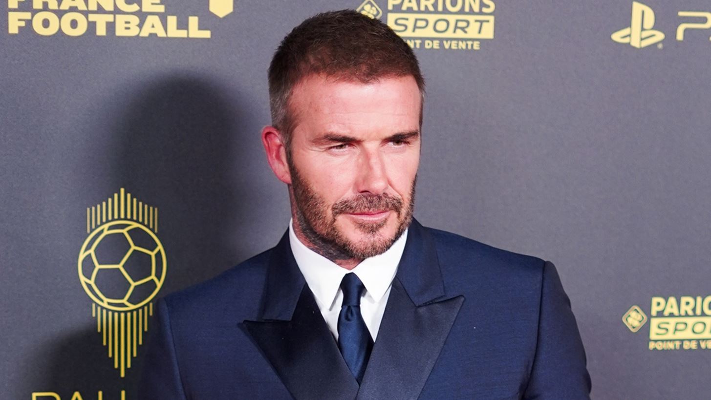 David Beckham | &#x39F;&#x3B9; &#x3B6;&#x3B7;&#x3BC;&#x3B9;&#x3AD;&#x3C2; &#x3C0;&#x3BF;&#x3C5; &#x3C0;&#x3C1;&#x3BF;&#x3BA;&#x3AC;&#x3BB;&#x3B5;&#x3C3;&#x3B5; &#x3C3;&#x3C4;&#x3BF; &#x3C3;&#x3C0;&#x3AF;&#x3C4;&#x3B9; &#x3C4;&#x3BF;&#x3C5; &#x3B7; &#x3BA;&#x3B1;&#x3BA;&#x3BF;&#x3BA;&#x3B1;&#x3B9;&#x3C1;&#x3AF;&#x3B1; &#x3BA;&#x3B1;&#x3B9; &#x3B7; &#x3B1;&#x3C0;&#x3BF;&#x3B3;&#x3BF;&#x3AE;&#x3C4;&#x3B5;&#x3C5;&#x3C3;&#x3AE; &#x3C4;&#x3BF;&#x3C5;