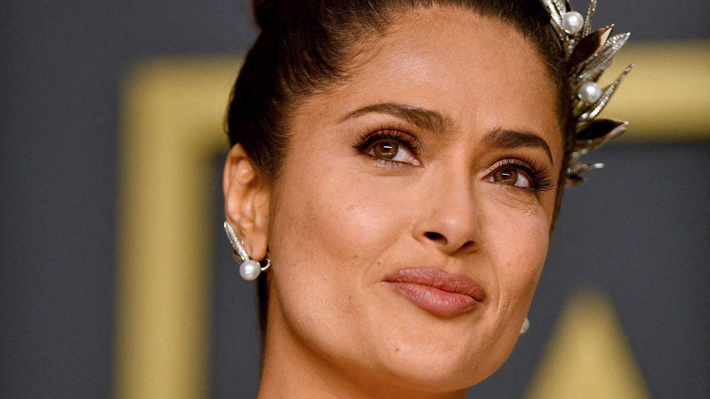 &#x397; Salma Hayek &#x3BD;&#x3BF;&#x3C3;&#x3C4;&#x3B1;&#x3BB;&#x3B3;&#x3B5;&#x3AF; &#x3C4;&#x3B1; &#x3C0;&#x3AC;&#x3C1;&#x3C4;&#x3B9; &#x3C4;&#x3C9;&#x3BD; 90s