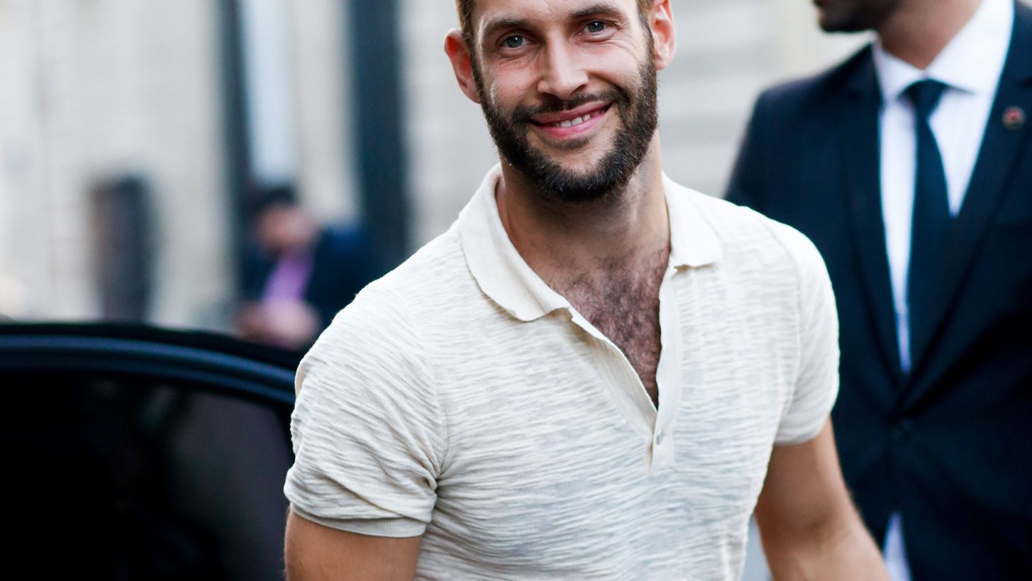 Jacquemus: &#x397; &#x3C3;&#x3C5;&#x3B3;&#x3BA;&#x3B9;&#x3BD;&#x3B7;&#x3C4;&#x3B9;&#x3BA;&#x3AE; &#x3B9;&#x3C3;&#x3C4;&#x3BF;&#x3C1;&#x3AF;&#x3B1; &#x3C0;&#x3AF;&#x3C3;&#x3C9; &#x3B1;&#x3C0;&#x3CC; &#x3C4;&#x3BF; &#x3CC;&#x3BD;&#x3BF;&#x3BC;&#x3B1; &#x3C4;&#x3BF;&#x3C5; brand