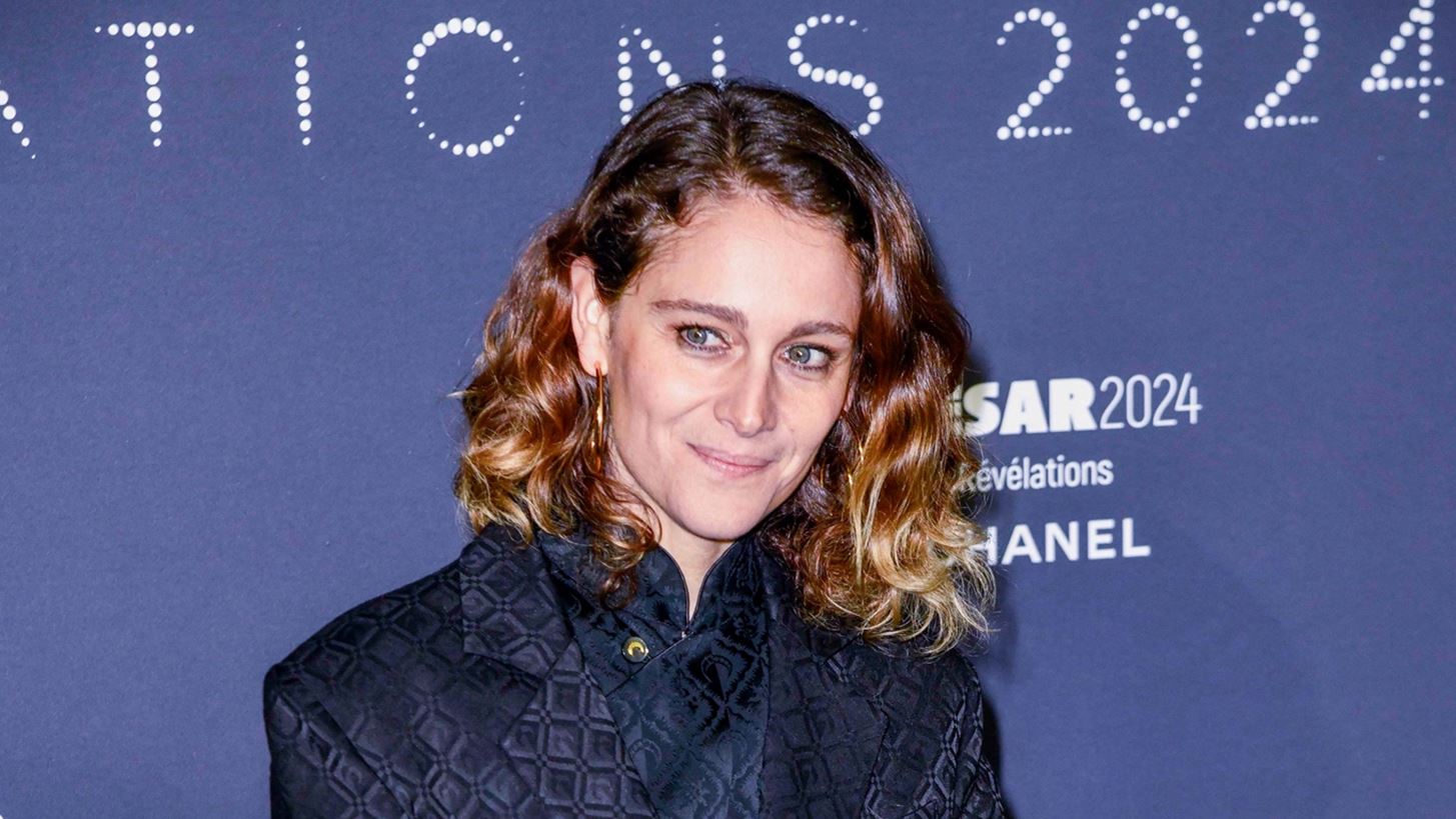 Ariane Labed | &#x3A0;&#x3BF;&#x3CD; &#x3B2;&#x3C1;&#x3B9;&#x3C3;&#x3BA;&#x3CC;&#x3C4;&#x3B1;&#x3BD; &#x3B7; &#x3C3;&#x3CD;&#x3B6;&#x3C5;&#x3B3;&#x3BF;&#x3C2; &#x3C4;&#x3BF;&#x3C5; &#x393;&#x3B9;&#x3CE;&#x3C1;&#x3B3;&#x3BF;&#x3C5; &#x39B;&#x3AC;&#x3BD;&#x3B8;&#x3B9;&#x3BC;&#x3BF;&#x3C5; &#x3CC;&#x3C4;&#x3B1;&#x3BD; &#x3B7; Emma Stone &#x3BA;&#x3AD;&#x3C1;&#x3B4;&#x3B9;&#x3C3;&#x3B5; &#x3C4;&#x3BF; Critics Choice Award &#x3B3;&#x3B9;&#x3B1; &#x3C4;&#x3B7;&#x3BD; &#x3C4;&#x3B1;&#x3B9;&#x3BD;&#x3AF;&#x3B1; &#x3C4;&#x3BF;&#x3C5;;