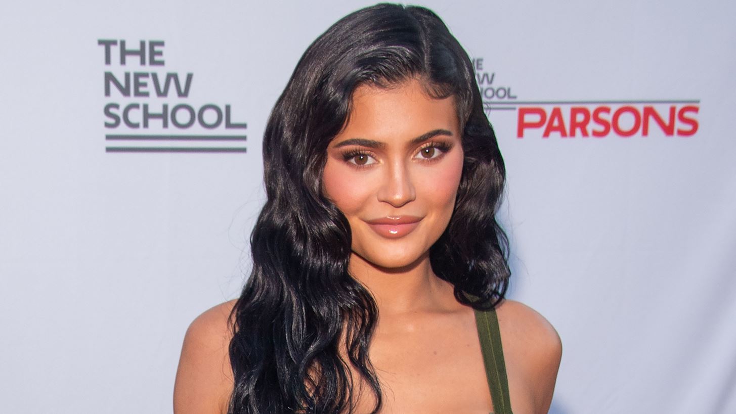 Kylie Jenner | &#x38C;&#x3BB;&#x3B7; &#x3B7; &#x3B1;&#x3BB;&#x3AE;&#x3B8;&#x3B5;&#x3B9;&#x3B1; &#x3B3;&#x3B9;&#x3B1; &#x3C4;&#x3B7; &#x3C3;&#x3C7;&#x3AD;&#x3C3;&#x3B7; &#x3C4;&#x3B7;&#x3C2; &#x3BC;&#x3B5; &#x3C4;&#x3BF;&#x3BD; Timoth&#xE9;e Chalamet