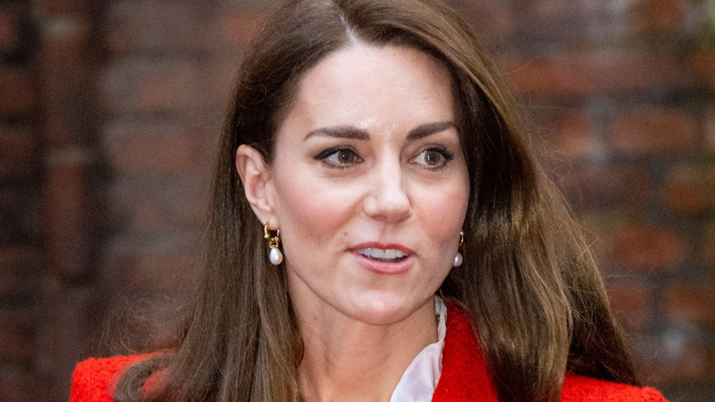 Kate Middleton | &#x397; &#x3BD;&#x3AD;&#x3B1; &#x3B4;&#x3AE;&#x3BB;&#x3C9;&#x3C3;&#x3B7; &#x3C4;&#x3BF;&#x3C5; &#x3A0;&#x3B1;&#x3BB;&#x3B1;&#x3C4;&#x3B9;&#x3BF;&#x3CD; &#x3B3;&#x3B9;&#x3B1; &#x3C4;&#x3B1; &#x3B5;&#x3C0;&#x3AF;&#x3C3;&#x3B7;&#x3BC;&#x3B1; &#x3BA;&#x3B1;&#x3B8;&#x3AE;&#x3BA;&#x3BF;&#x3BD;&#x3C4;&#x3AC; &#x3C4;&#x3B7;&#x3C2;