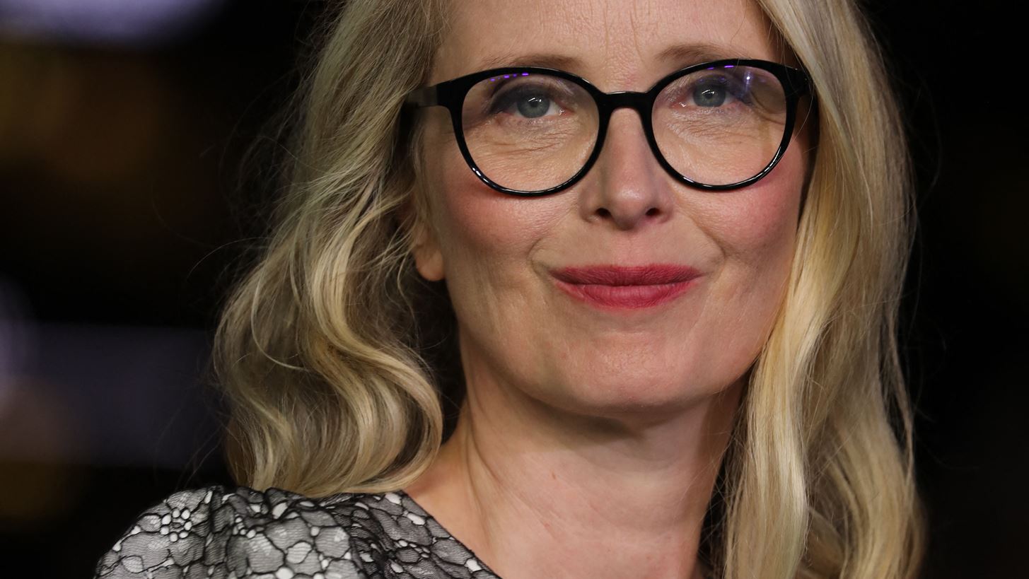 &#x38C;&#x3C4;&#x3B1;&#x3BD; &#x3B7; Julie Delpy &#x3B4;&#x3B9;&#x3B5;&#x3BA;&#x3B4;&#x3AF;&#x3BA;&#x3B7;&#x3C3;&#x3B5; &#x3AF;&#x3C3;&#x3B7; &#x3B1;&#x3BC;&#x3BF;&#x3B9;&#x3B2;&#x3AE; &#x3BC;&#x3B5; &#x3C4;&#x3BF;&#x3BD; Ethan Hawke &#x3B3;&#x3B9;&#x3B1; &#x3C4;&#x3B7;&#x3BD; &#x3C4;&#x3B1;&#x3B9;&#x3BD;&#x3AF;&#x3B1; &quot;Before Midnight&quot;