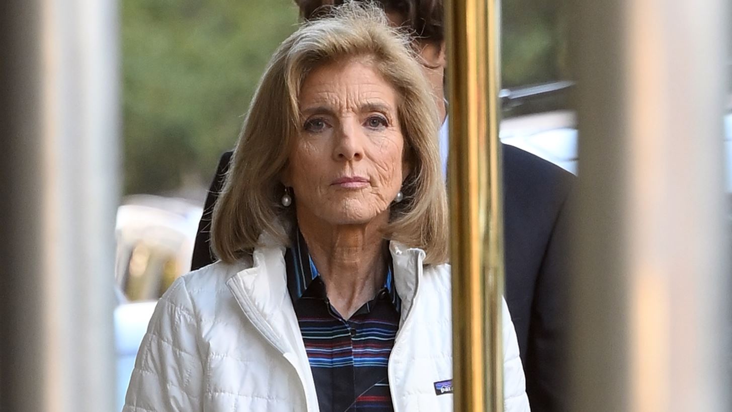 Caroline Kennedy | &#x397; &#x3BA;&#x3CC;&#x3C1;&#x3B7; &#x3C4;&#x3B7;&#x3C2; Jackie Kennedy &#x3B6;&#x3B5;&#x3B9; &#x3BC;&#x3CC;&#x3BD;&#x3B9;&#x3BC;&#x3B1; &#x3C3;&#x3C4;&#x3B7;&#x3BD; &#x391;&#x3C5;&#x3C3;&#x3C4;&#x3C1;&#x3B1;&#x3BB;&#x3AF;&#x3B1;