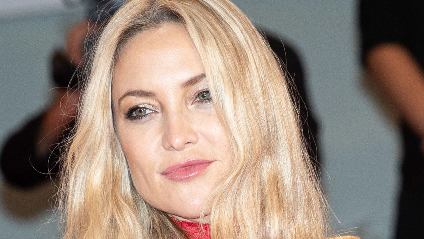 &#x397; Kate Hudson &#x3B1;&#x3C0;&#x3BF;&#x3BA;&#x3AC;&#x3BB;&#x3C5;&#x3C8;&#x3B5; &#x3C0;&#x3BF;&#x3B9;&#x3BF; &#x3AE;&#x3C4;&#x3B1;&#x3BD; &#x3C4;&#x3BF; &#x3C7;&#x3B5;&#x3B9;&#x3C1;&#x3CC;&#x3C4;&#x3B5;&#x3C1;&#x3BF; on screen &#x3C6;&#x3B9;&#x3BB;&#x3AF; &#x3BC;&#x3B5; &#x3C3;&#x3C5;&#x3BC;&#x3C0;&#x3C1;&#x3C9;&#x3C4;&#x3B1;&#x3B3;&#x3C9;&#x3BD;&#x3B9;&#x3C3;&#x3C4;&#x3AE; &#x3C4;&#x3B7;&#x3C2;