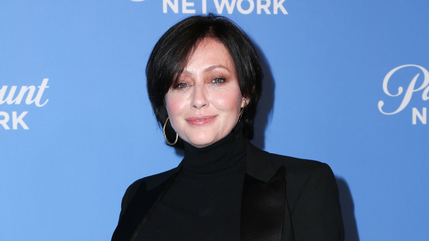 &#x397; Shannen Doherty &#x3B4;&#x3B5;&#x3BD; &#x3B8;&#x3AD;&#x3BB;&#x3B5;&#x3B9; &#x3BA;&#x3AC;&#x3C0;&#x3BF;&#x3B9;&#x3B1; &#x3AC;&#x3C4;&#x3BF;&#x3BC;&#x3B1; &#x3BD;&#x3B1; &#x3B5;&#x3BC;&#x3C6;&#x3B1;&#x3BD;&#x3B9;&#x3C3;&#x3C4;&#x3BF;&#x3CD;&#x3BD; &#x3C3;&#x3C4;&#x3B7;&#x3BD; &#x3BA;&#x3B7;&#x3B4;&#x3B5;&#x3AF;&#x3B1; &#x3C4;&#x3B7;&#x3C2; &#x3BA;&#x3B1;&#x3B9; &#x3C5;&#x3C0;&#x3AC;&#x3C1;&#x3C7;&#x3B5;&#x3B9; &#x3BB;&#x3CC;&#x3B3;&#x3BF;&#x3C2; &#x3B3;&#x3B9;&#x3B1; &#x3B1;&#x3C5;&#x3C4;&#x3CC;