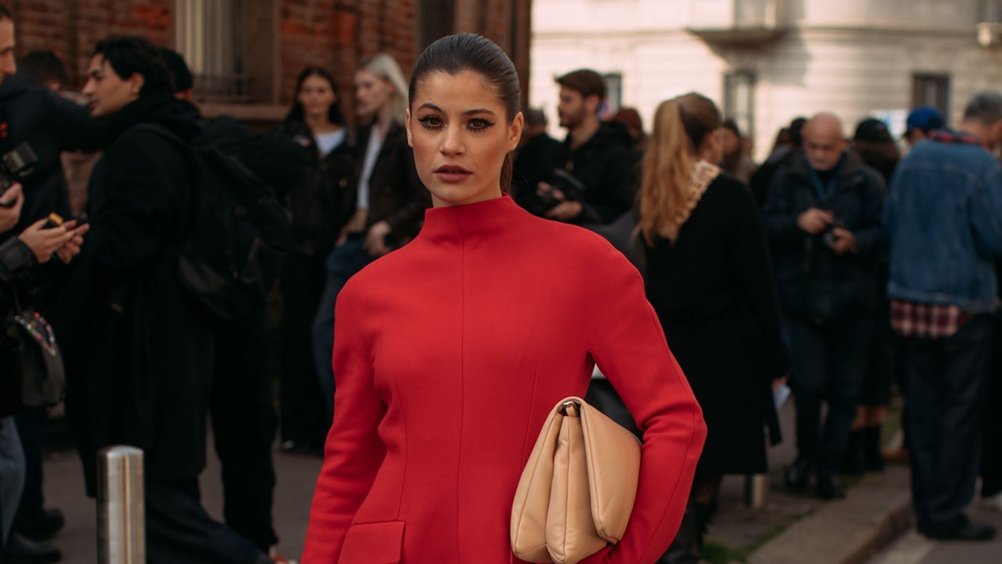 Κόκκινο Φόρεμα | 10 επιλογές για να μπεις σε εορταστικό κλίμα