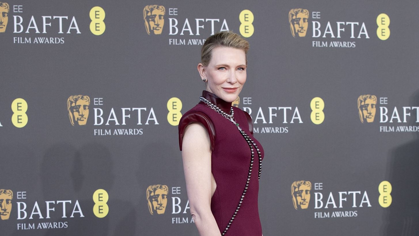 Cate Blanchett | &#x39F;&#x3B9; &#x3B3;&#x3B5;&#x3AF;&#x3C4;&#x3BF;&#x3BD;&#x3AD;&#x3C2; &#x3C4;&#x3B7;&#x3C2; &#x3AD;&#x3C7;&#x3BF;&#x3C5;&#x3BD; &#x3C3;&#x3B7;&#x3BC;&#x3B1;&#x3BD;&#x3C4;&#x3B9;&#x3BA;&#x3AC; &#x3C0;&#x3B1;&#x3C1;&#x3AC;&#x3C0;&#x3BF;&#x3BD;&#x3B1; &#x3B1;&#x3C0;&#x3CC; &#x3C4;&#x3B7;&#x3BD; &#x3B7;&#x3B8;&#x3BF;&#x3C0;&#x3BF;&#x3B9;&#x3CC;